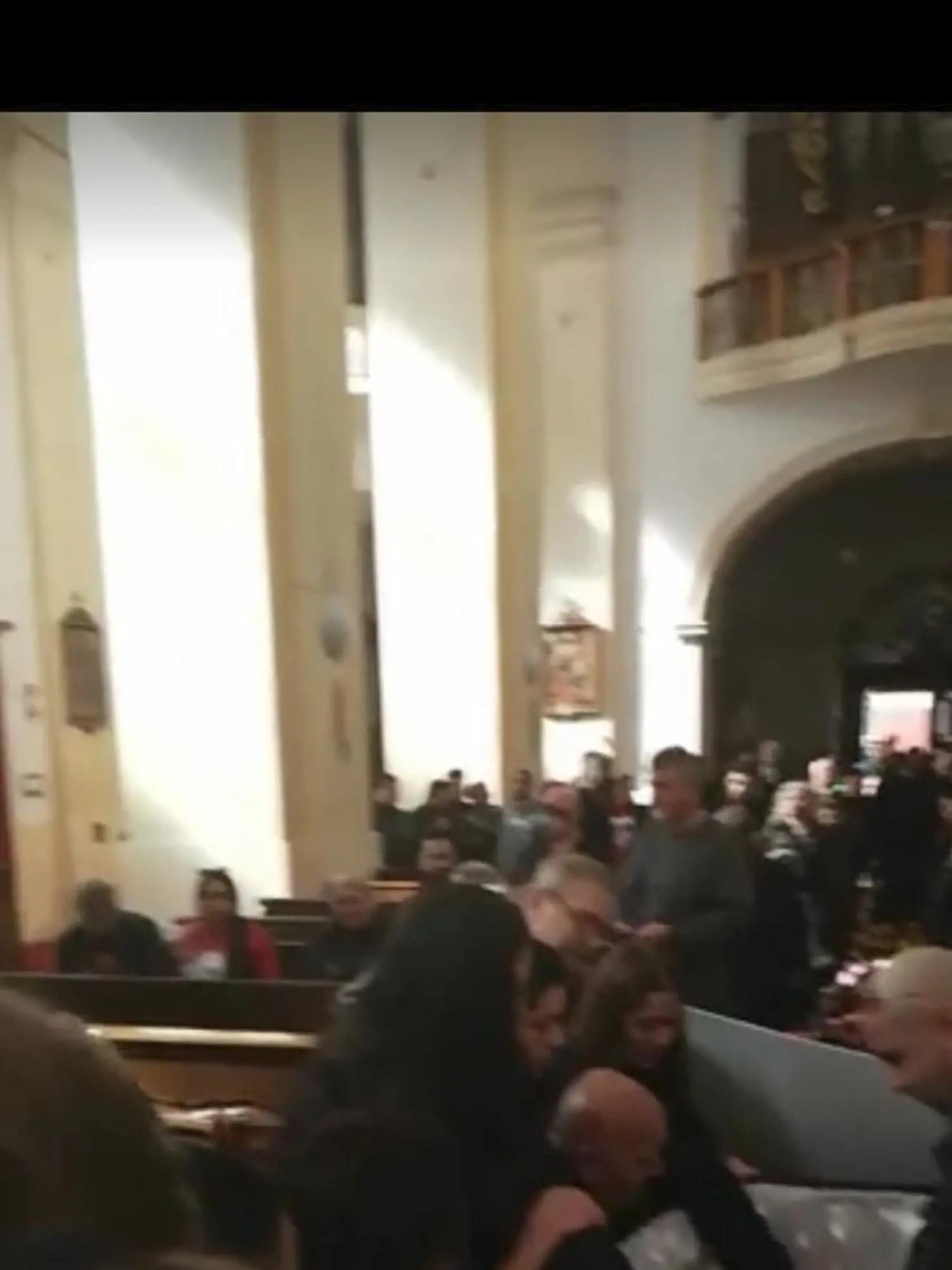 Zábery z poslednej rozlúčky so speváčkou Věrou Bílou.