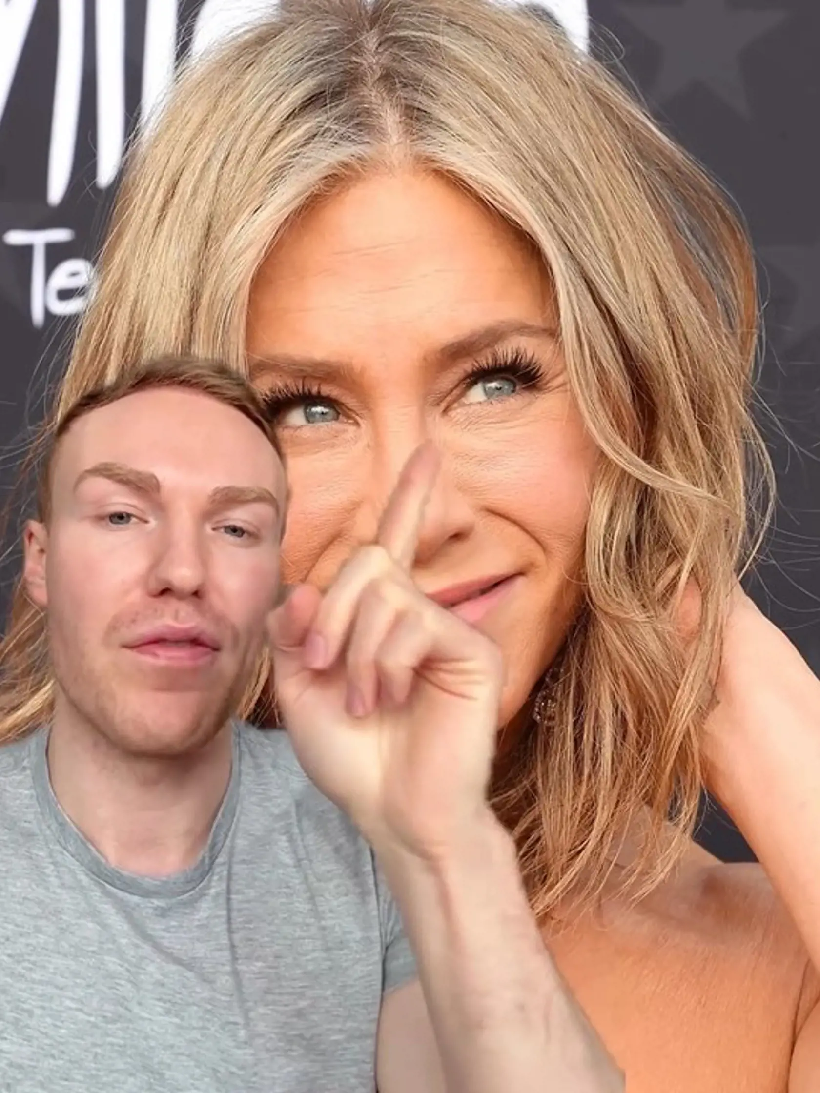 Jennifer Aniston v roku 2024. Podľa plastického chirurga Jonnyho Betteridgena má Jennifer na tvári viacero výplní.