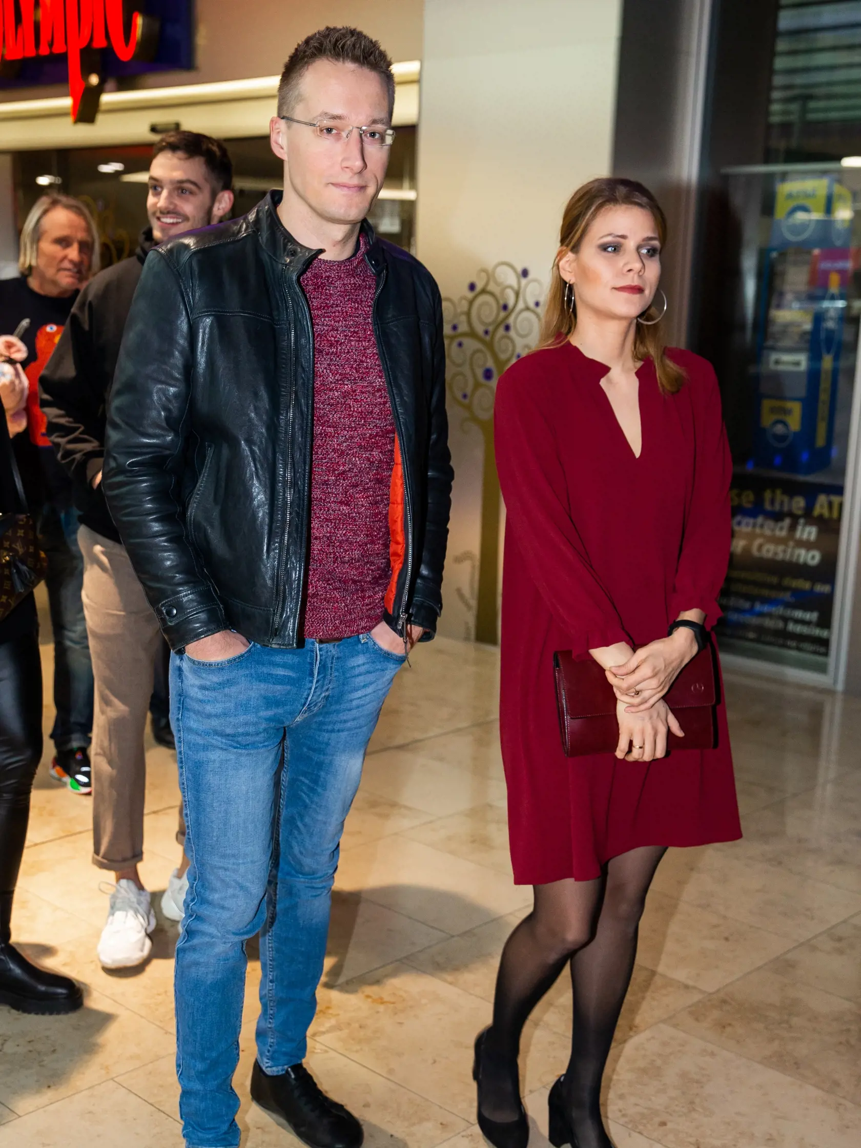Premiéra slovenského filmu "Sviňa" v jednom z bratislavských nákupných centier. Na snímke Michal Kovačič a Zuzana Kovačič Hanzelová.