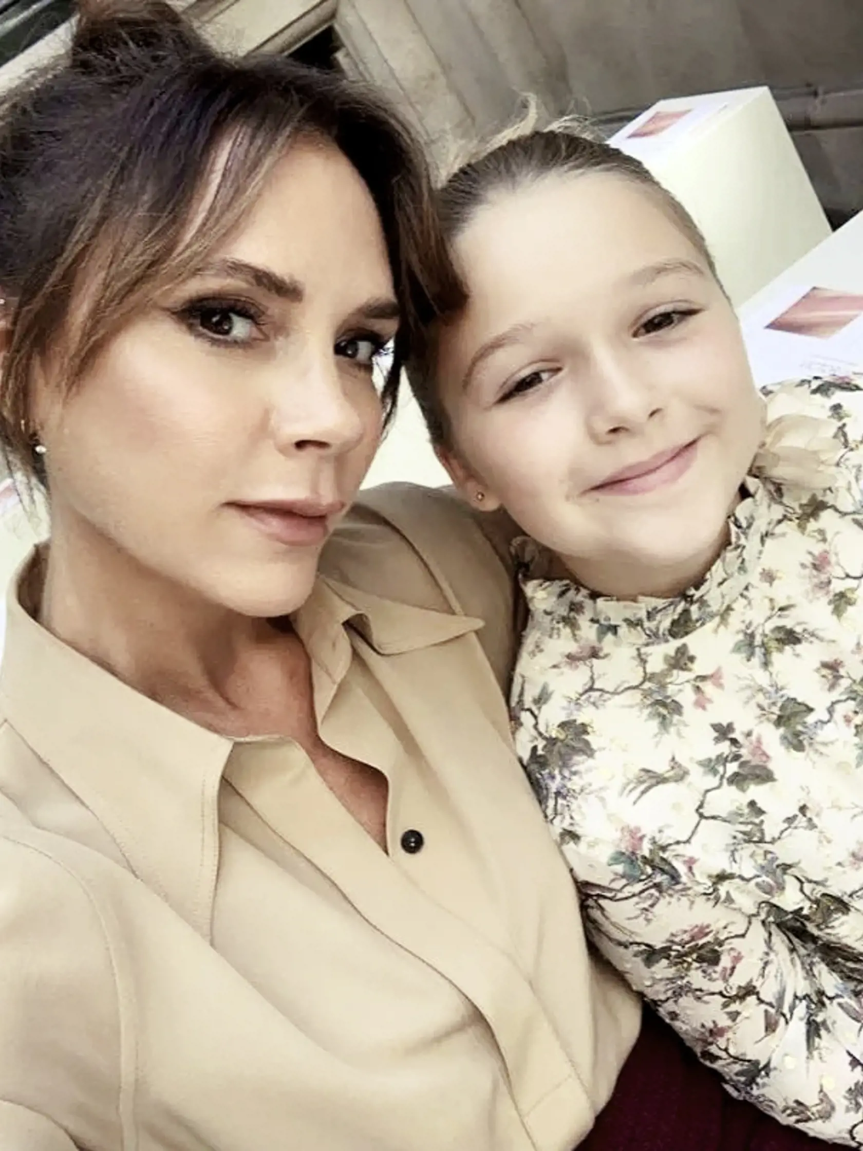 V roku 2019 Victoria Beckham zdieľala na Instagrame fotku svojej dcéry Harper, ktorú hospitalizovali s vírusom.