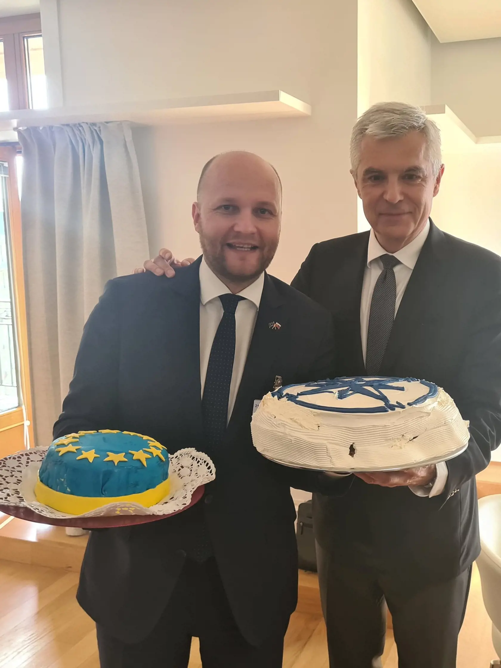 Ministrovi obrany zablahoželal aj jeho kolega Ivan Korčok, minister zahraničných vecí.
