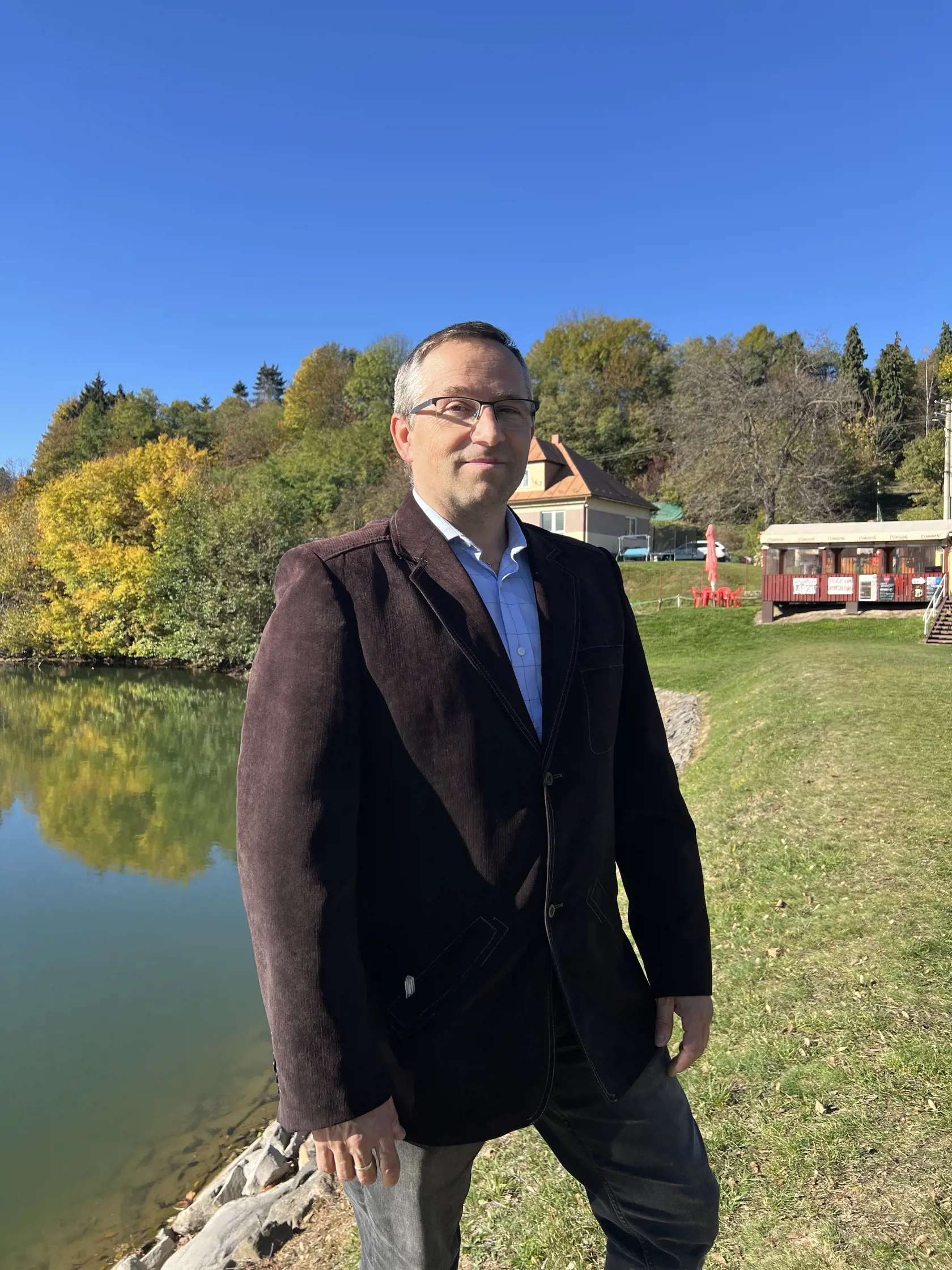 Starosta Štiavických Baní Stanislav Neuschl doslova prepadol otužovaniu. V tejto činnosti našiel zaľúbenie.