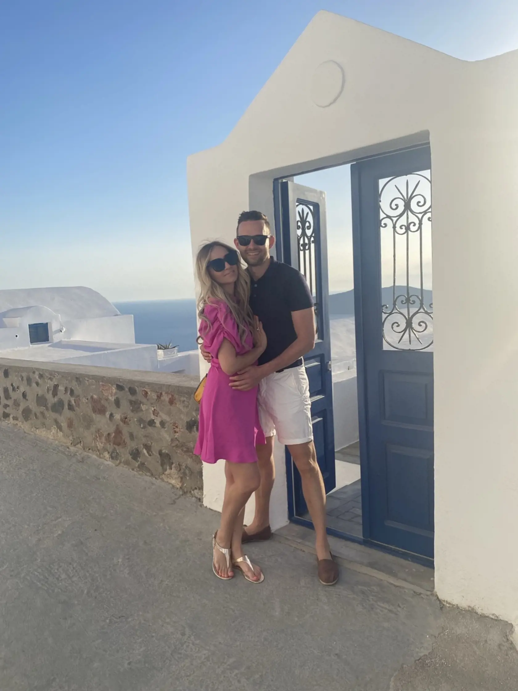 Juraj požiadal Galinu o ruku na romantickom gréckom ostrove Santorín.