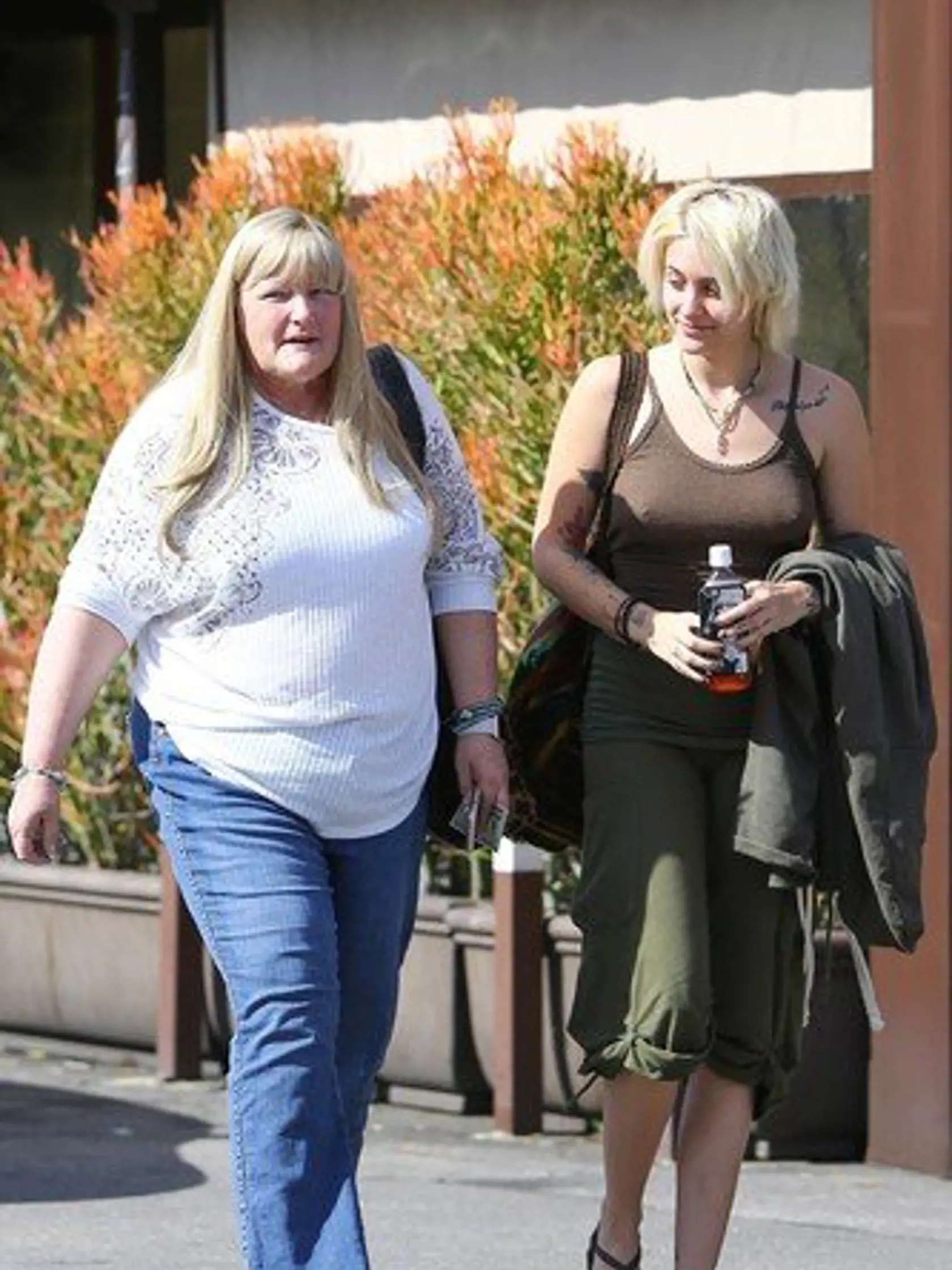 Paris Jackson s mamou Debbie Rowe