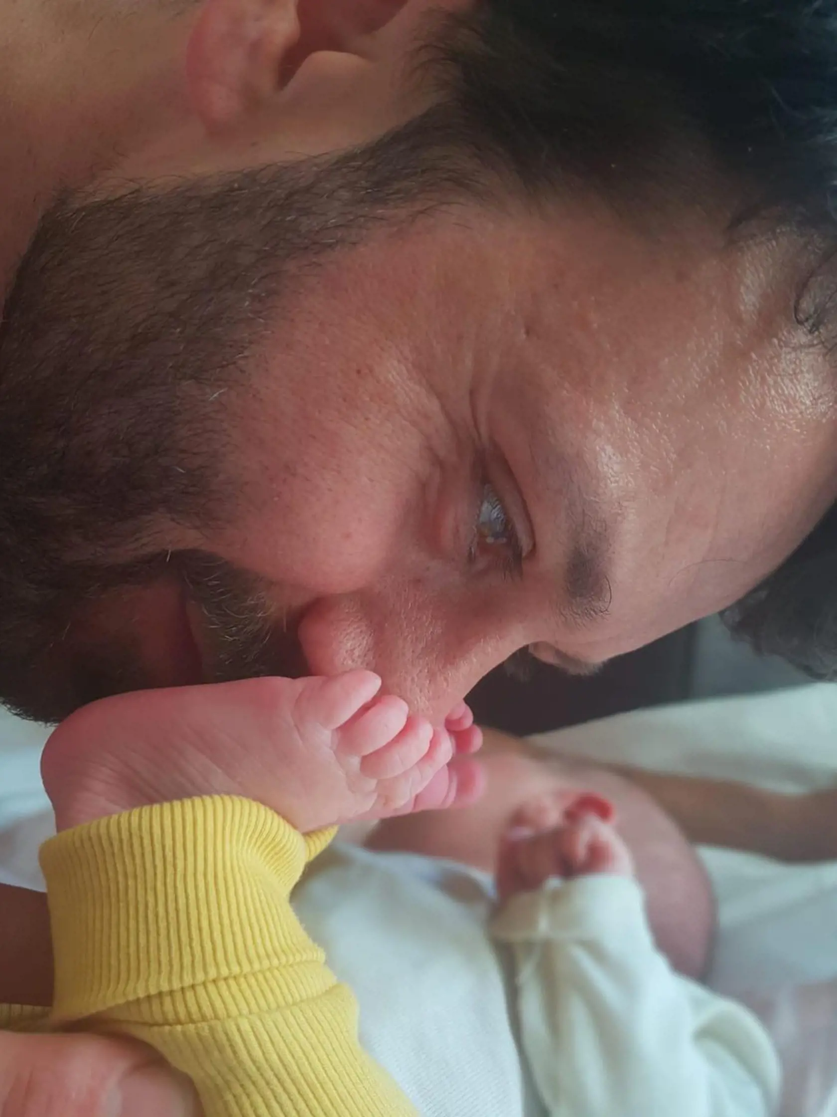 Šťastný otecko Robo Jakab s dcérkou Agnes