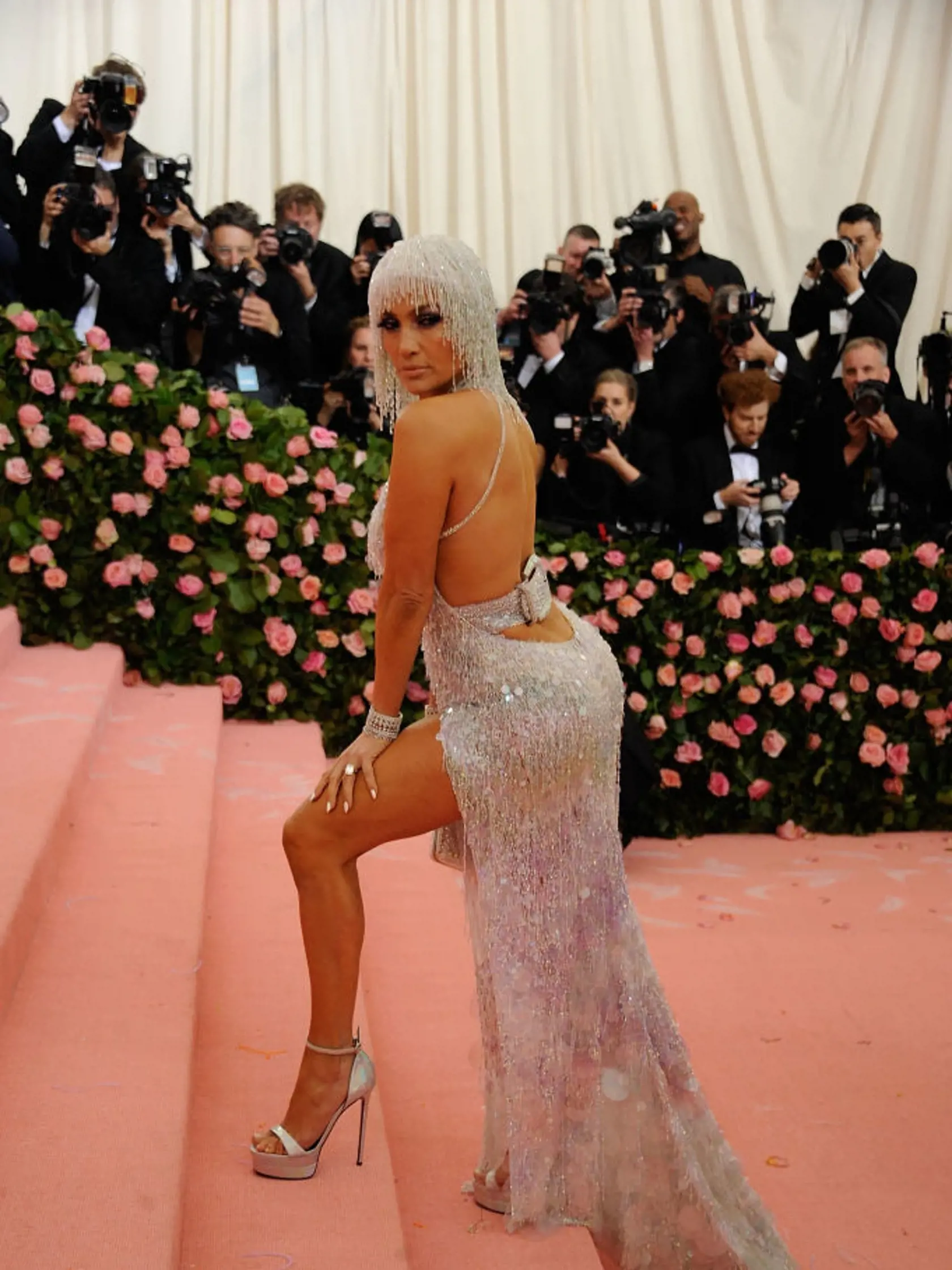 Jennifer Lopez hrdo vystavovala na obdiv svoj zadok.