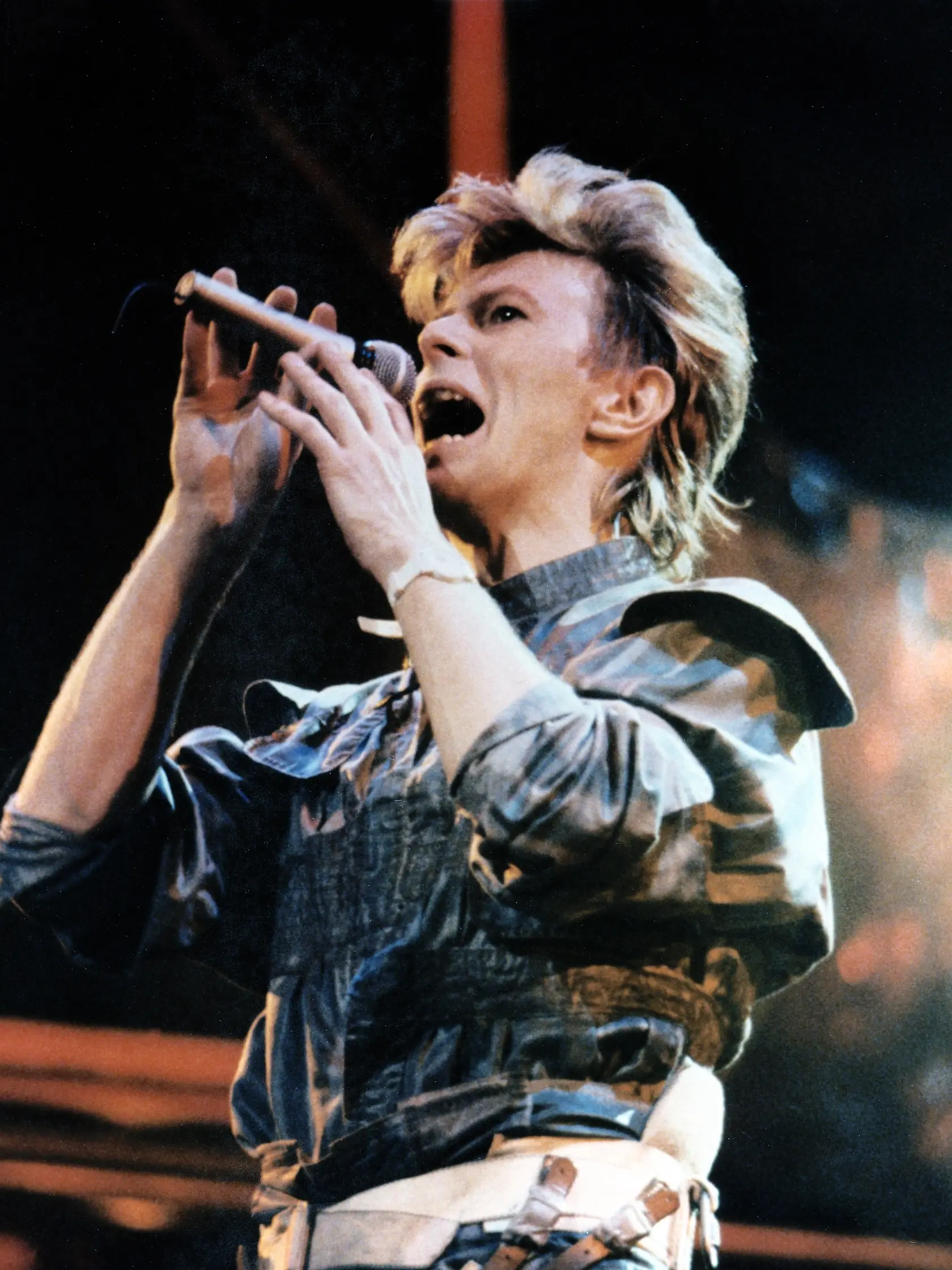 David Bowie je pýchou Angličanov aj dávno po svojej smrti.