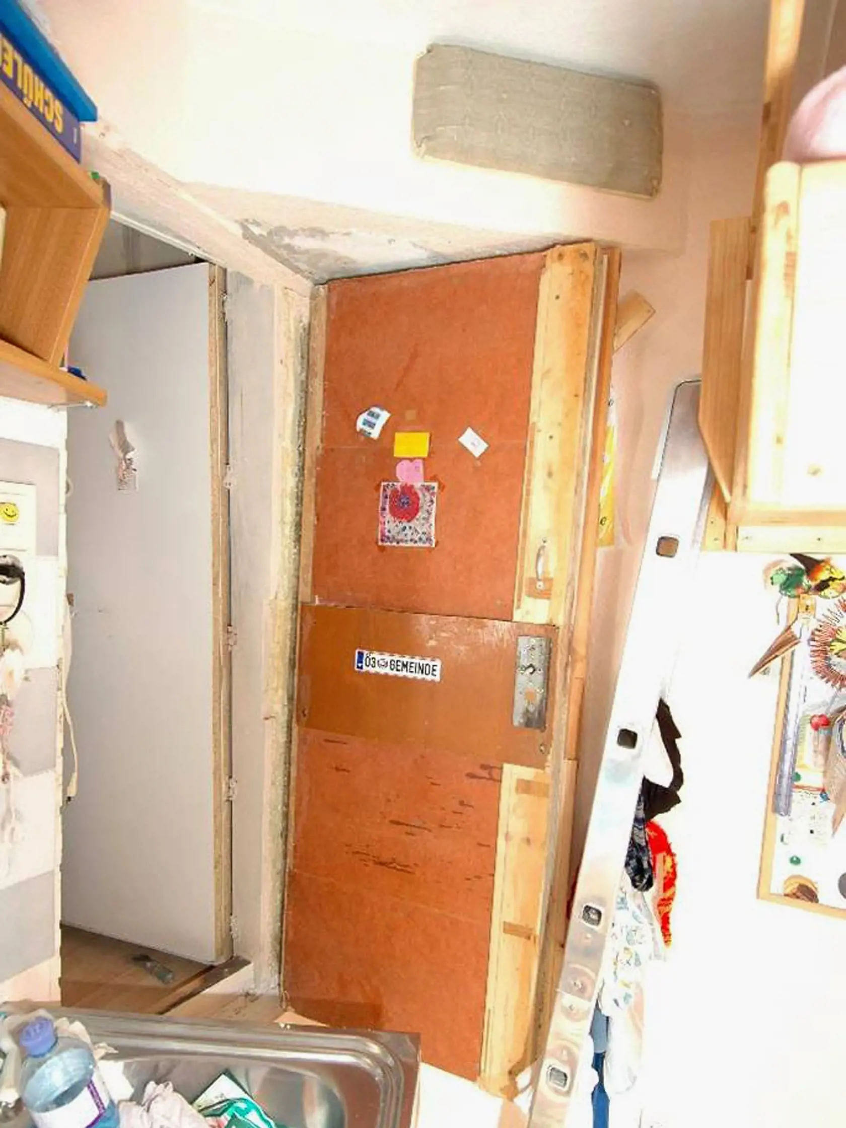 Natascha bola po svojom oslobodení hospitalizovaná a podstúpila psychologickú liečbu. Postupne sa snažila vrátiť do normálneho života, ale jej príbeh stále upútava pozornosť a rozoberajú ho médiá aj odborníci. Dnes je verejnou osobnosťou a venuje sa boju za práva obetí zločinu. Vydala knihu o svojom osude a založila nadáciu, ktorá pomáha obetiam násilia a ich rodinám. Jej príbeh je príkladom toho, ako aj po najhoršom utrpení môže človek nájsť silu a túžbu po zmene.