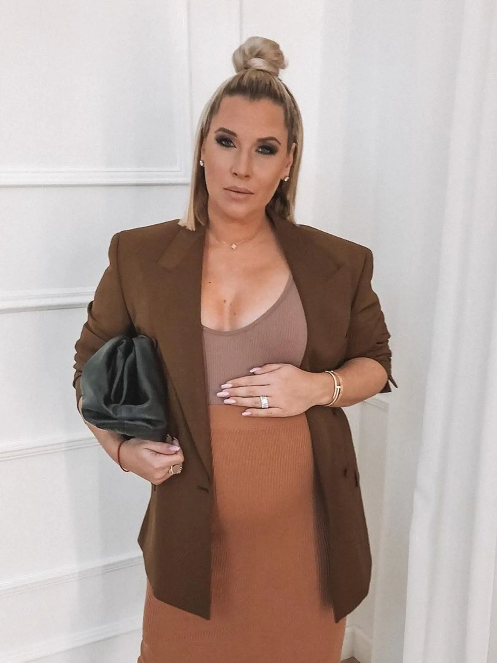 Ani Cibulková sa počas tehotenstva nebála ukázať vo viacerých odvážnych outfitoch.