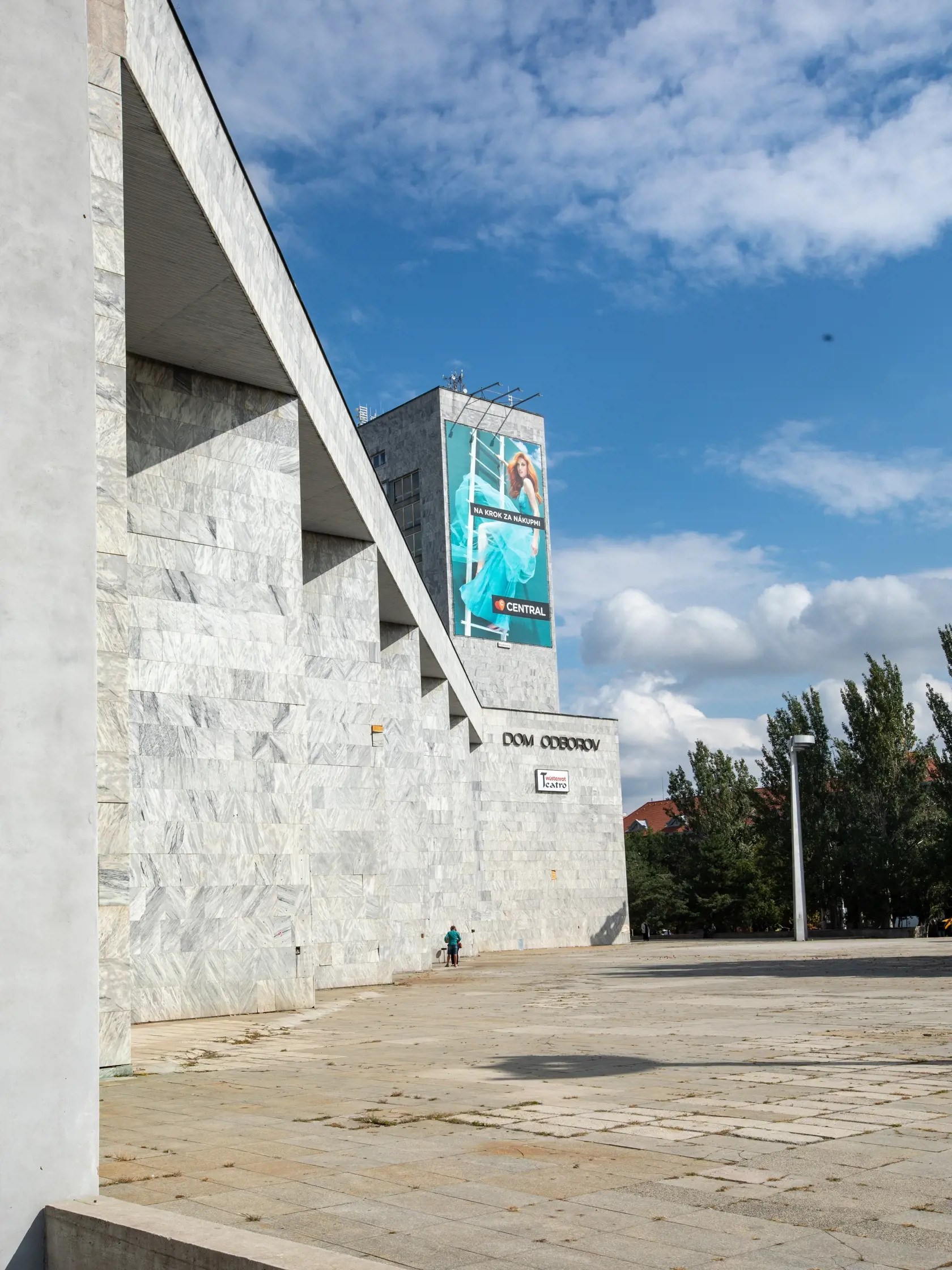 Pôvodný Dom odborov - Istropolis.