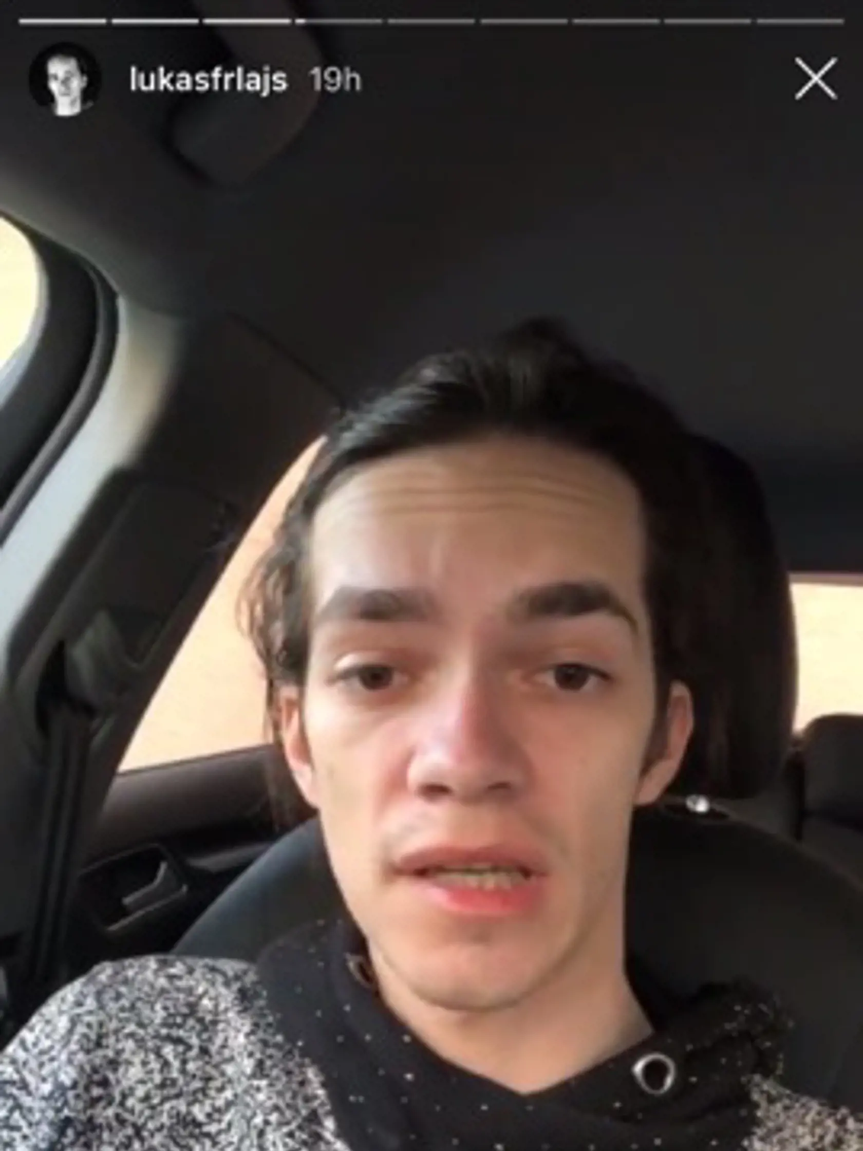 Herec a youtuber Lukáš Frlajs tiež poslal Sajfovi odkaz.