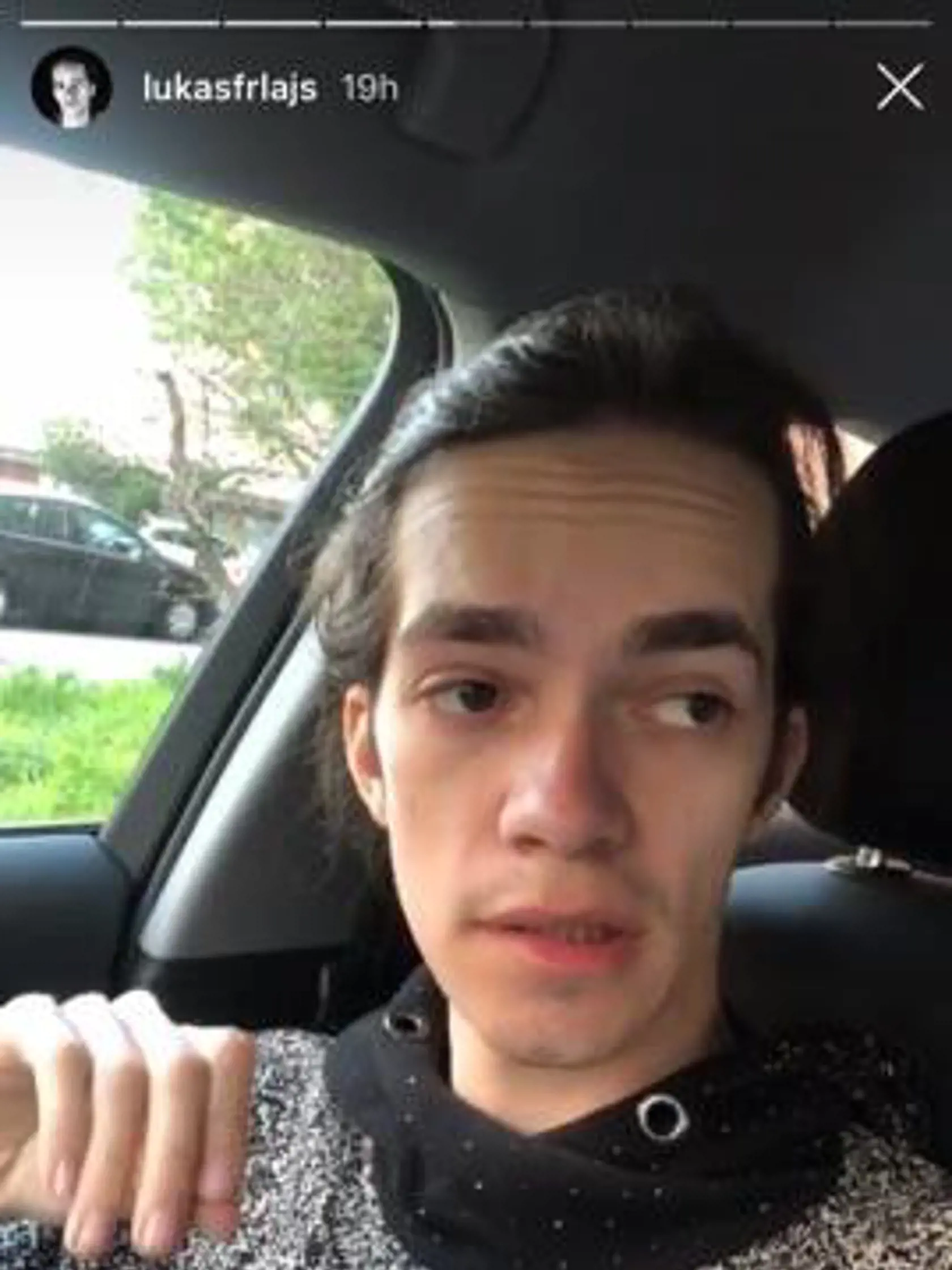 Herec a youtuber Lukáš Frlajs tiež poslal Sajfovi odkaz.