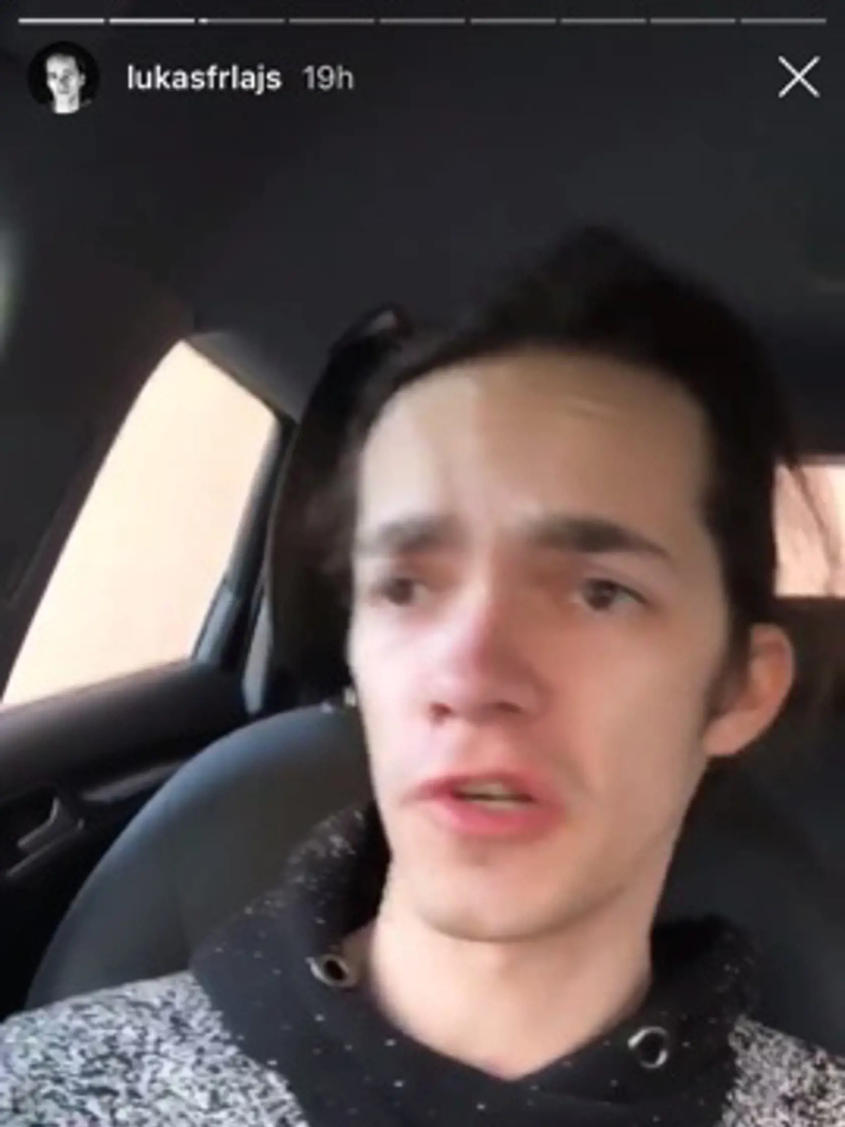 Herec a youtuber Lukáš Frlajs tiež poslal Sajfovi odkaz.