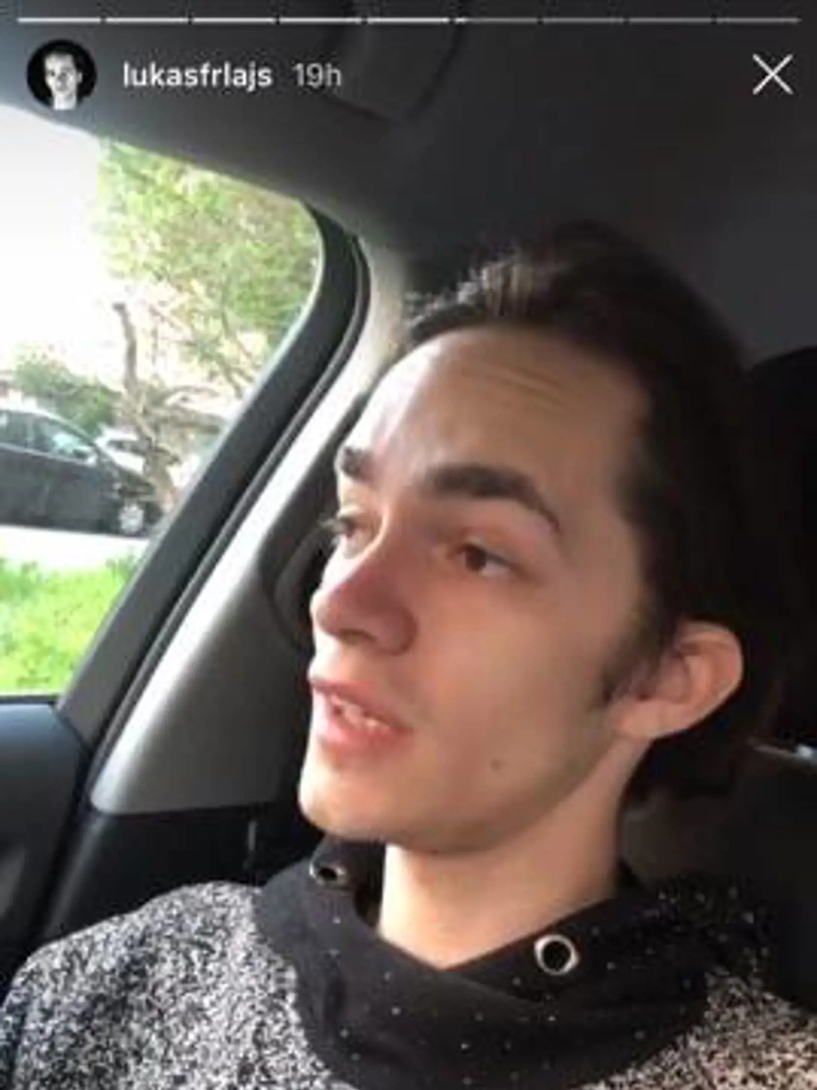Herec a youtuber Lukáš Frlajs tiež poslal Sajfovi odkaz.