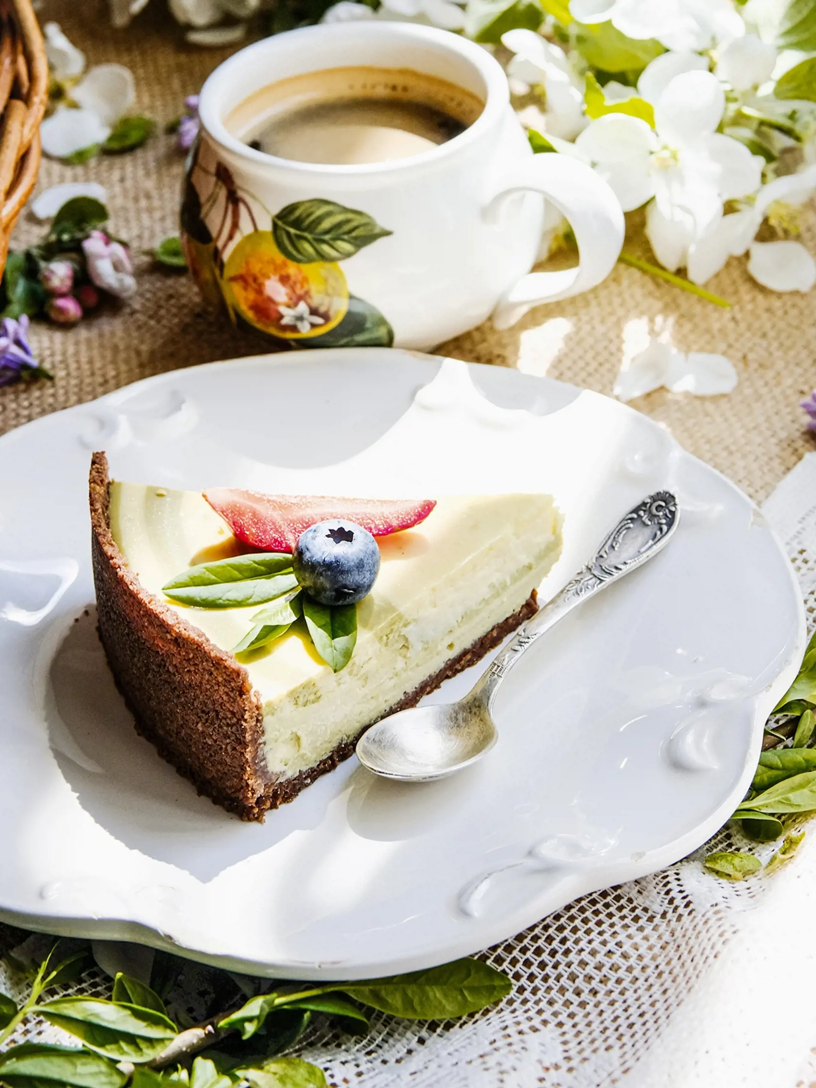 Limetový cheesecake s avokádom