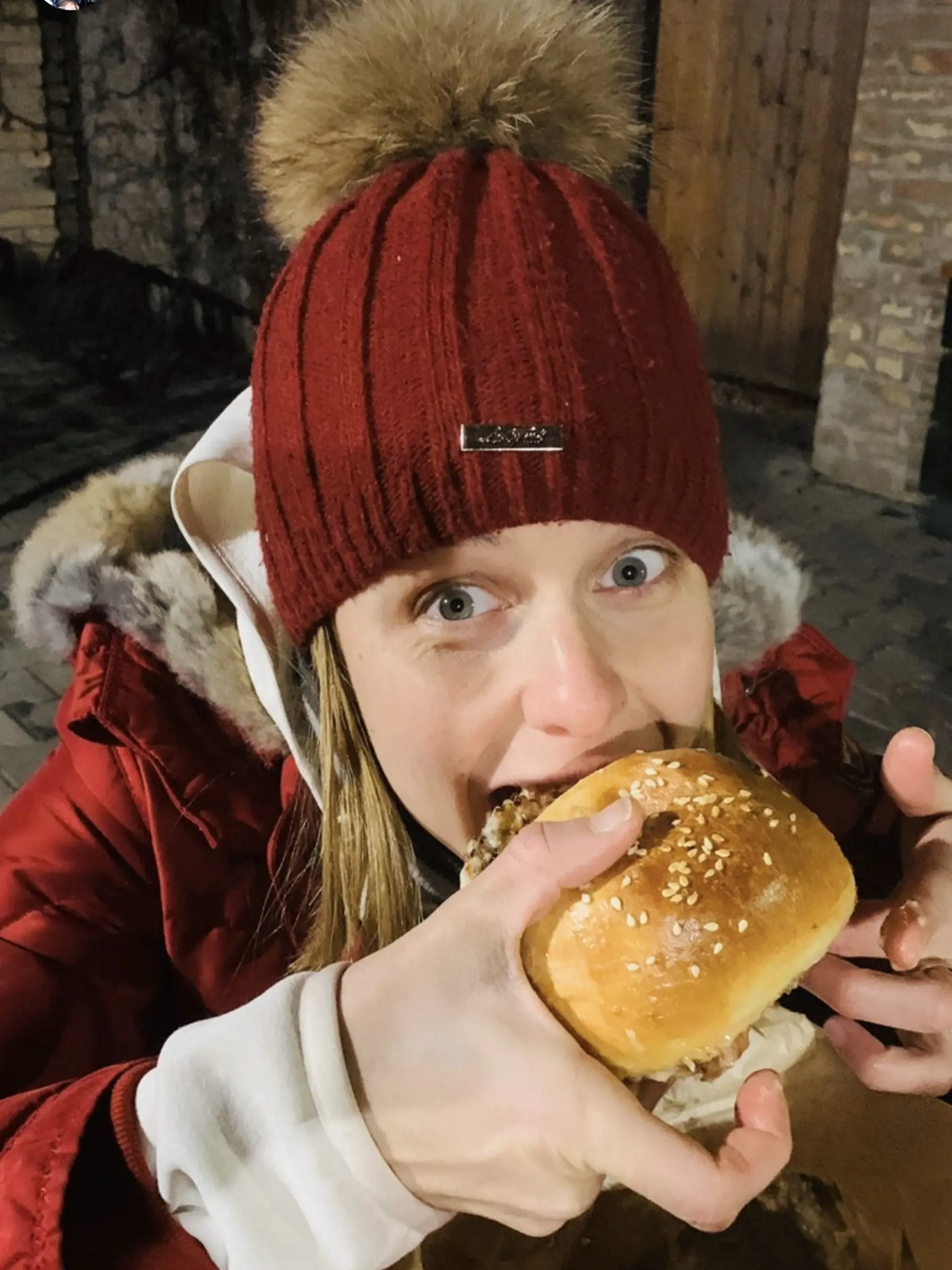 Nela si občas dopraje.