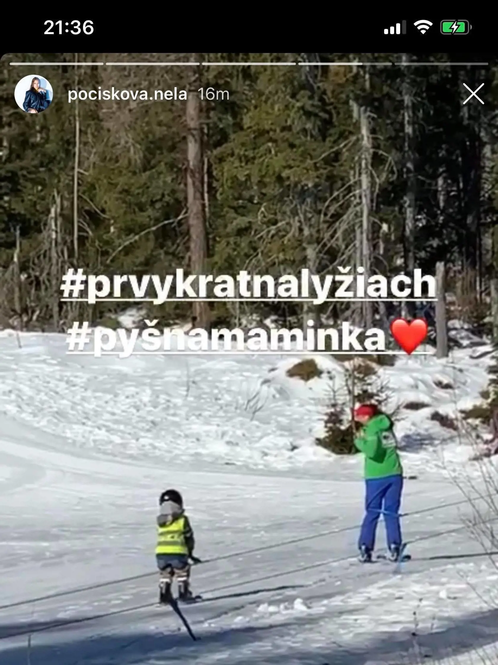 Hektor a Lianka sa postavili prvýkrát na lyže.