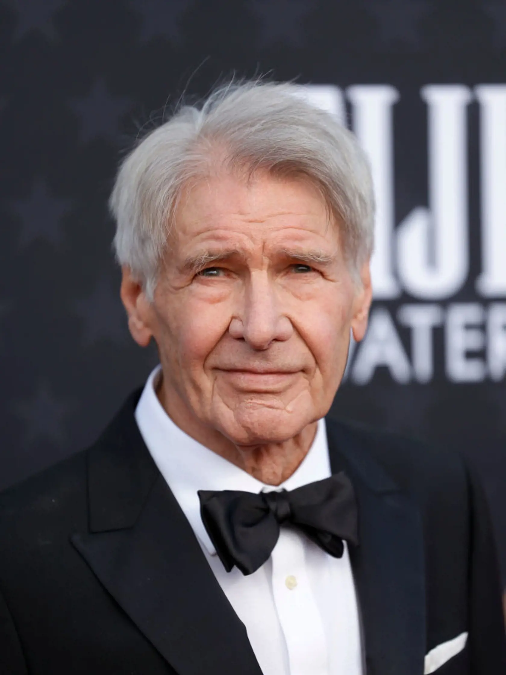 Harrison Ford zostarol.