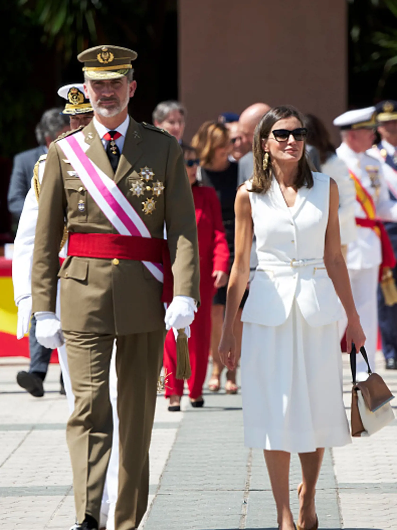 MADRID, SPAIN - JULY 18:  King Felipe VI of Spain and Queen Letizia of Spain attend the delivery of Royal offices of employment at the Central Academy of  Defense on July 18, 2018 in Madrid, Spain.  (Photo by Carlos Alvarez/Getty Images)