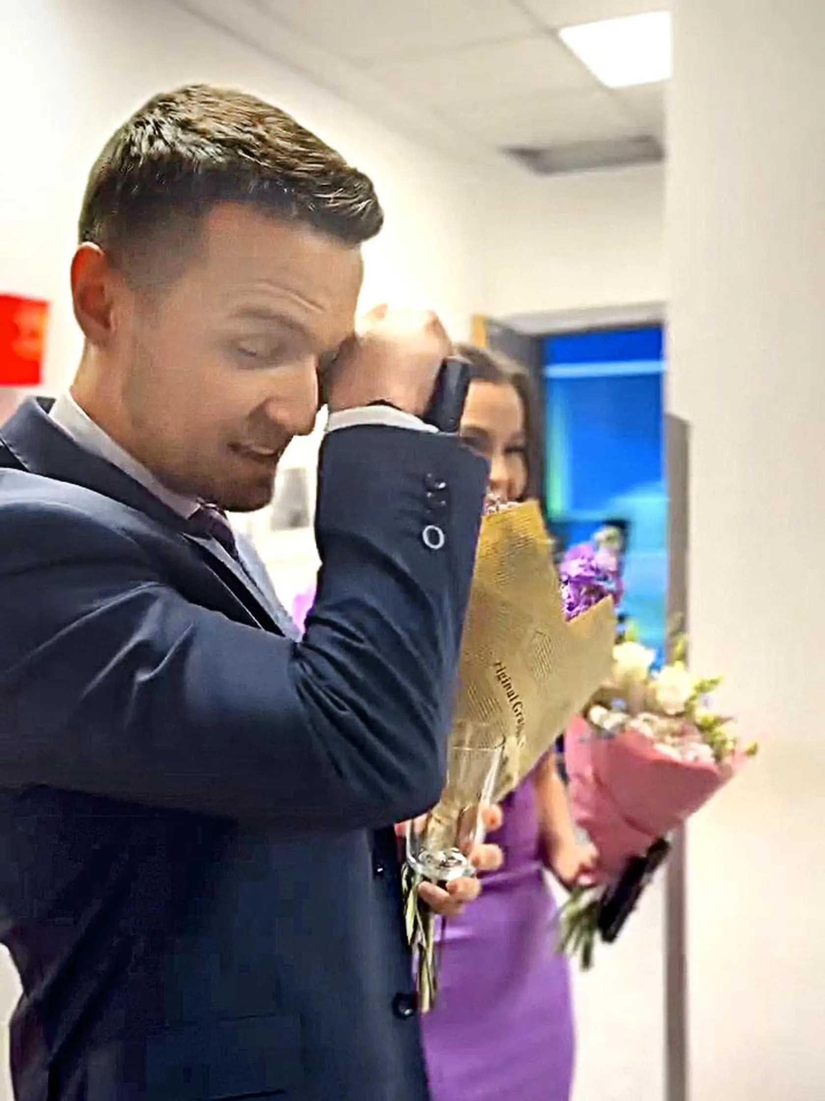 Moderátorská dvojica len ťažko skrývala svoje emócie.