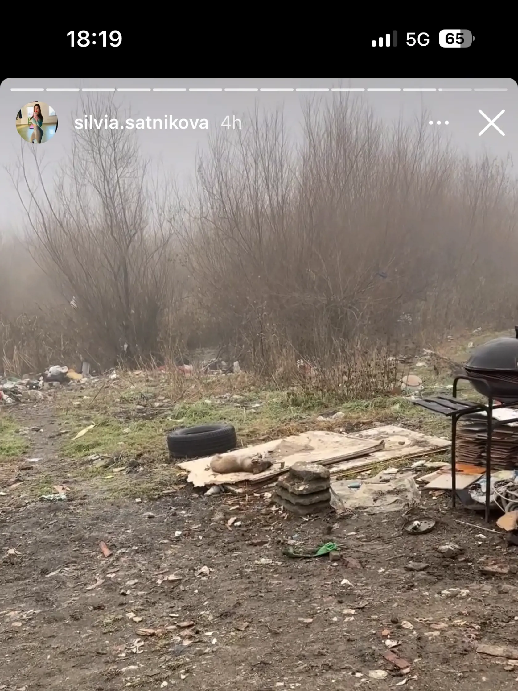Pravidelne navštevuje aj osady.