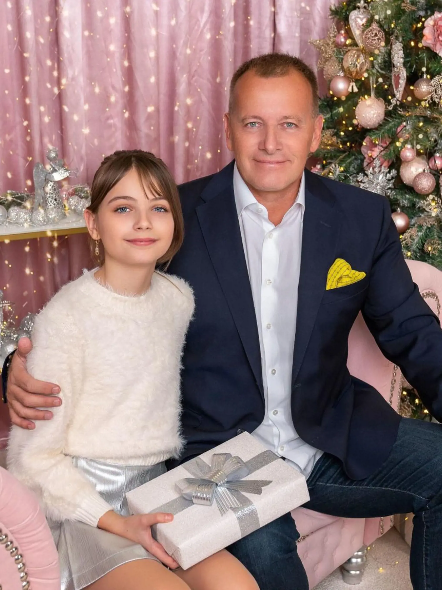 Boris zverejnil vianočnú foto s dcérou, pod ktorou sa objavili nechutné komentáre.
