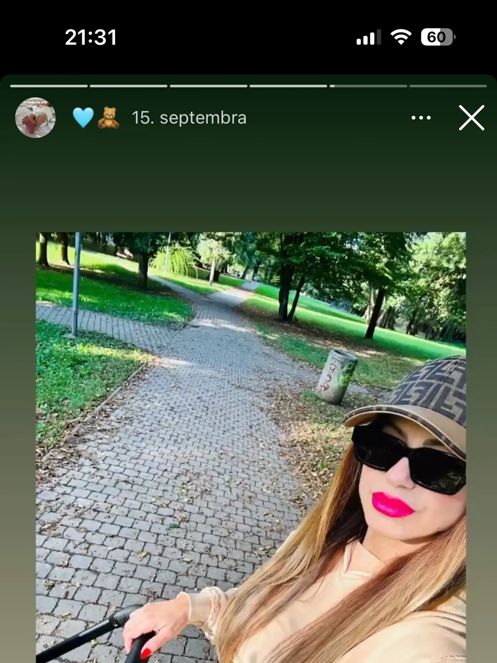 Malý chlapček už stihol objaviť krásy Humenného.