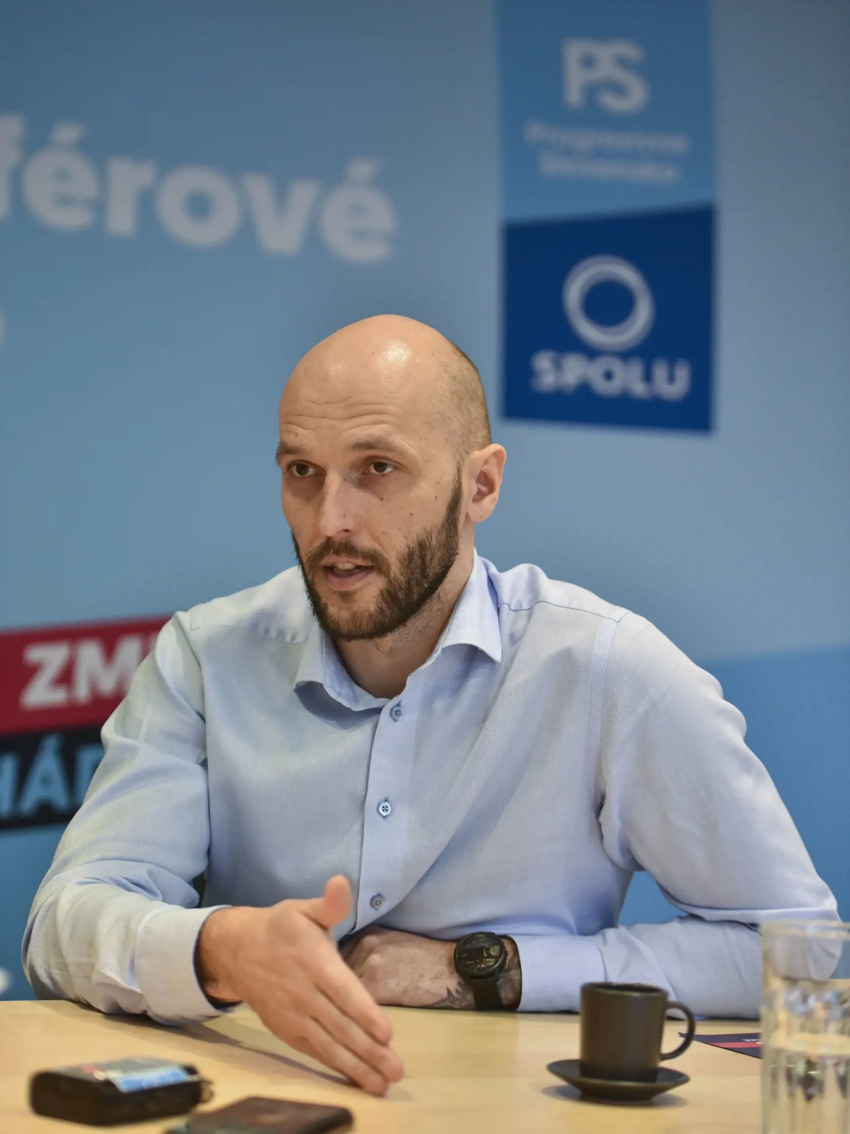 Líder koalície strán Progresívne Slovensko-Spolu Michal Truban počas predvolebného rozhovoru.