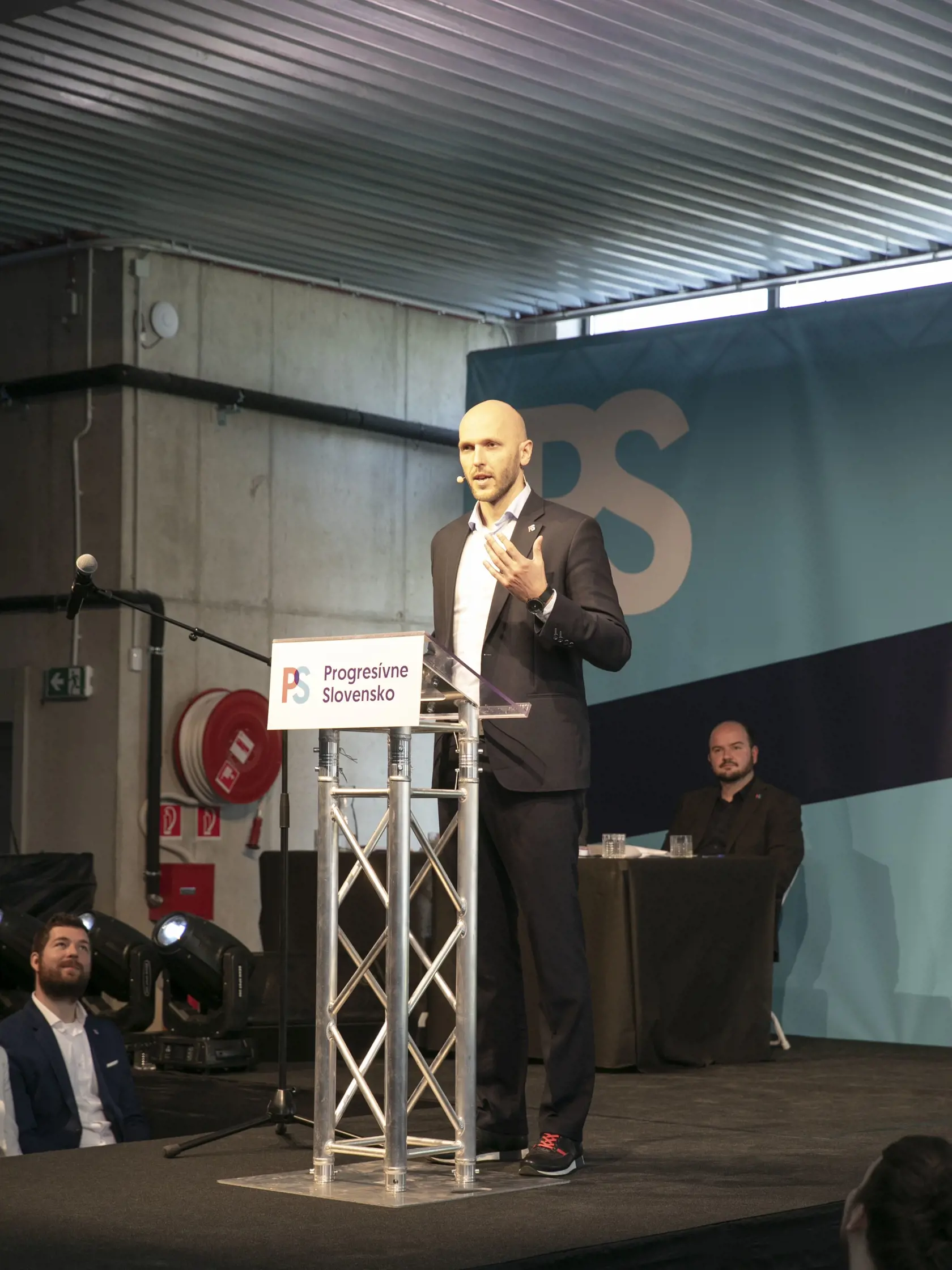 Líder koalície strán Progresívne Slovensko-Spolu Michal Truban.