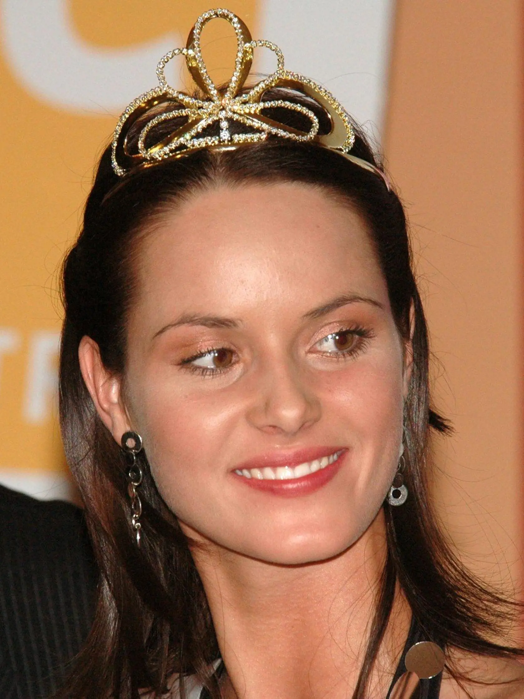 19. Renáta Czadernová (34) - II. vicemiss 2006: Po súťaži Miss začala pracovať v médiách. S priateľom, podnikateľom Michalom, má dvojročnú Adelku a teraz je v piatom mesiaci tehotenstva.