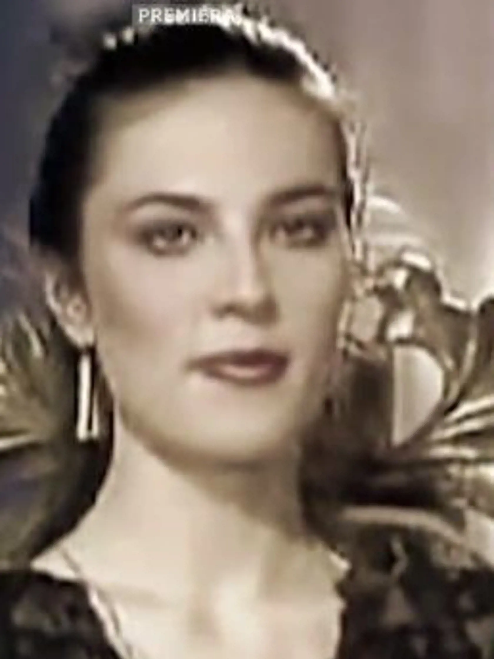 1. Ivana Christová (48) - Miss Československo 1989, Miss Maja International 1989: Večne s kilami bojujúca Ivana získala korunku ešte v čase totality. Víťazstvo jej zmenilo život. Živila sa ako modelka po celom svete, moderovala a natočila dva albumy. Posledných 14 rokov podniká v kozmetike spolu s dcérou Danielou (24).