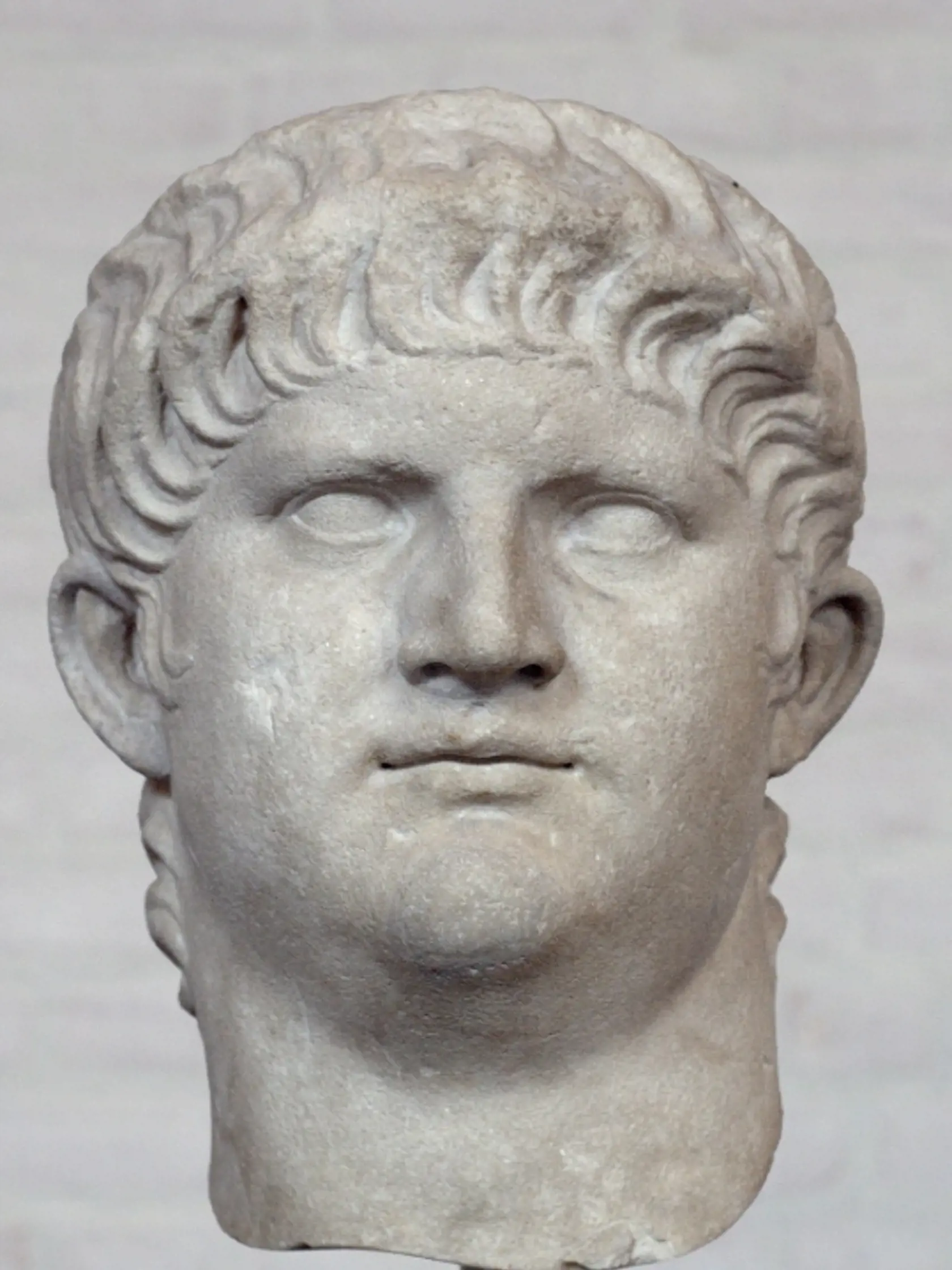 Cisár Nero