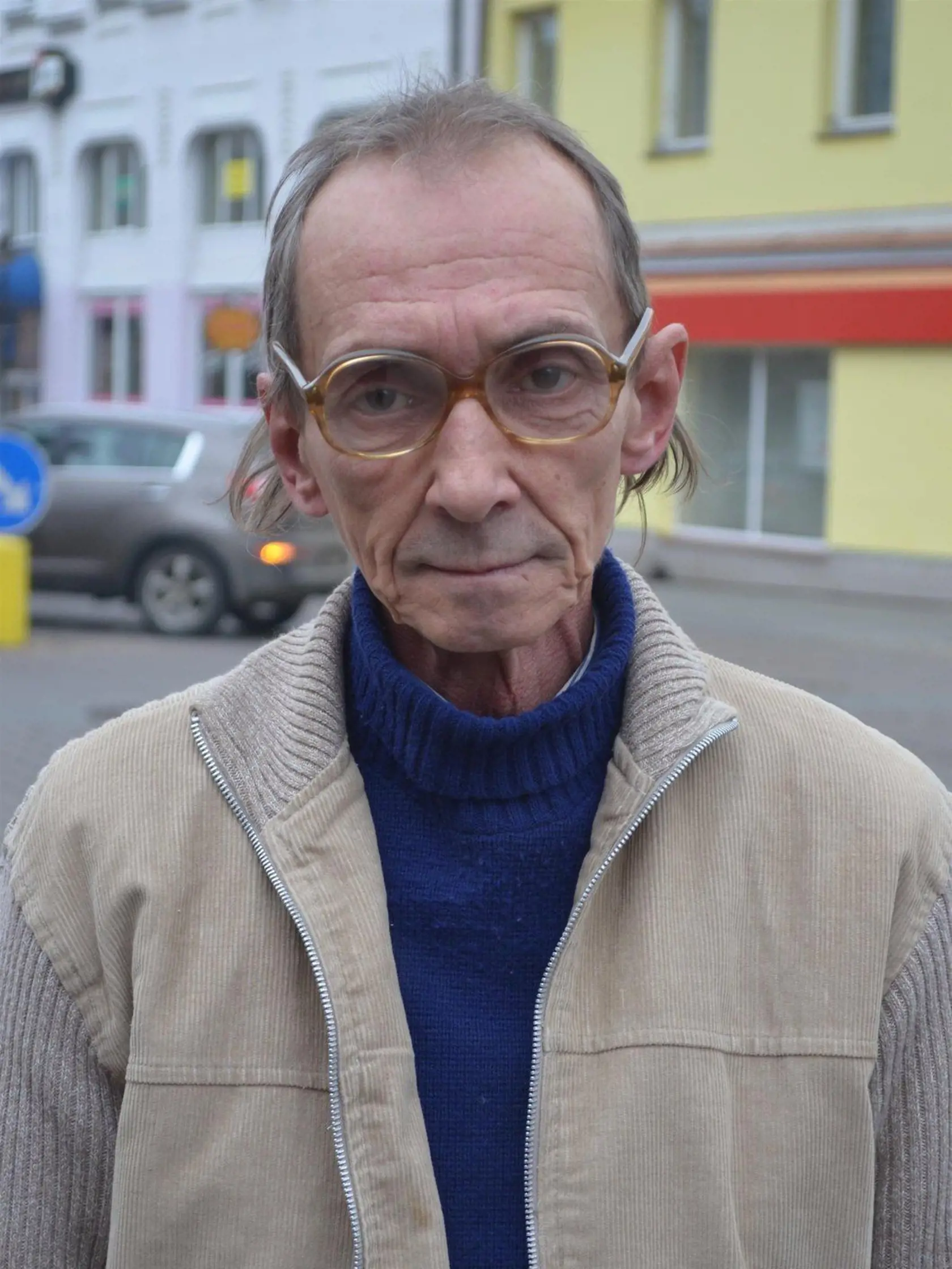 Tak to je on. Syn Jozefa Kemra Vladimír (59). Tá