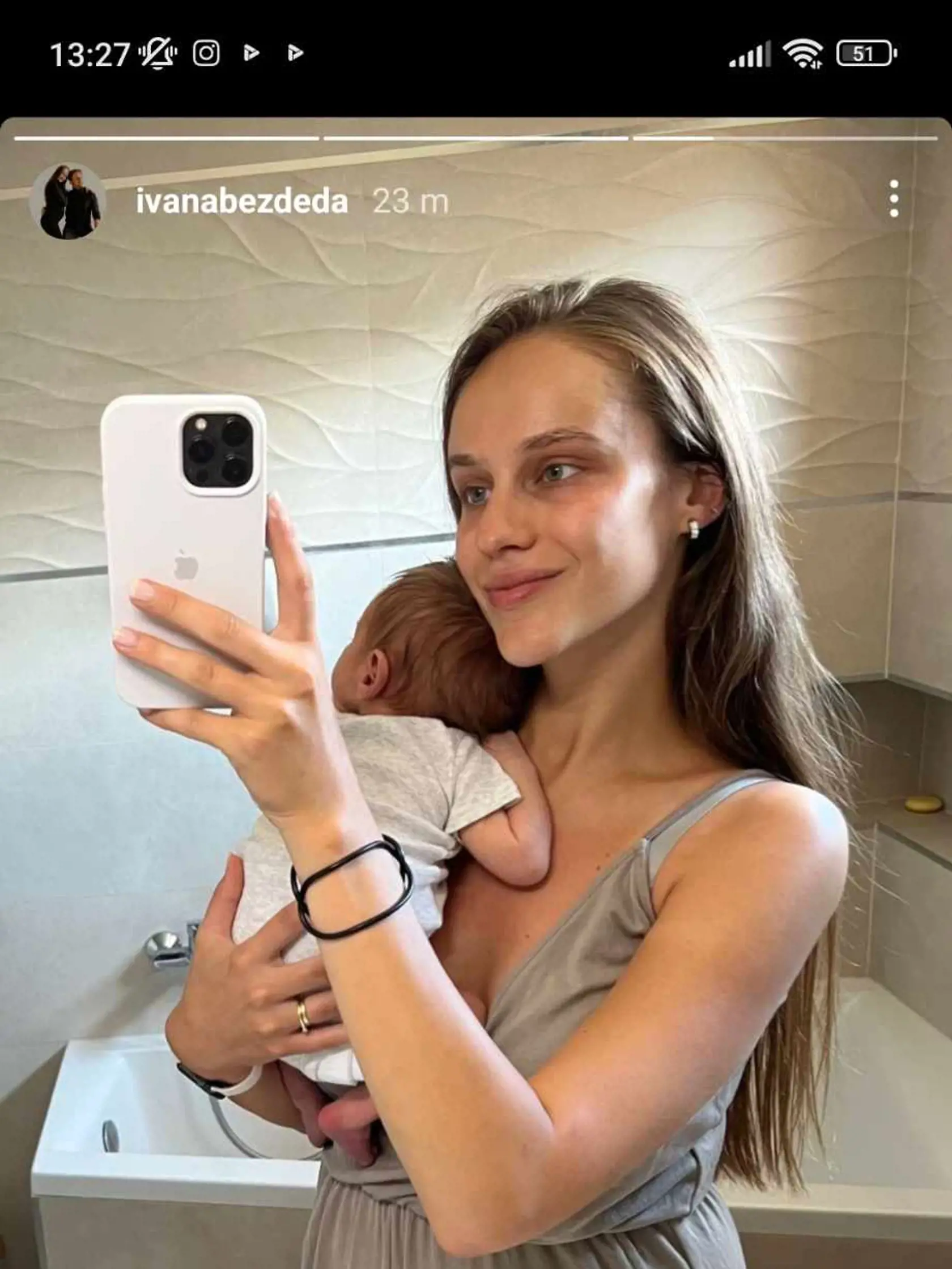 Ivanka Bezdeda so synčekom Jakubkom. Pozrite na jeho vlásky!