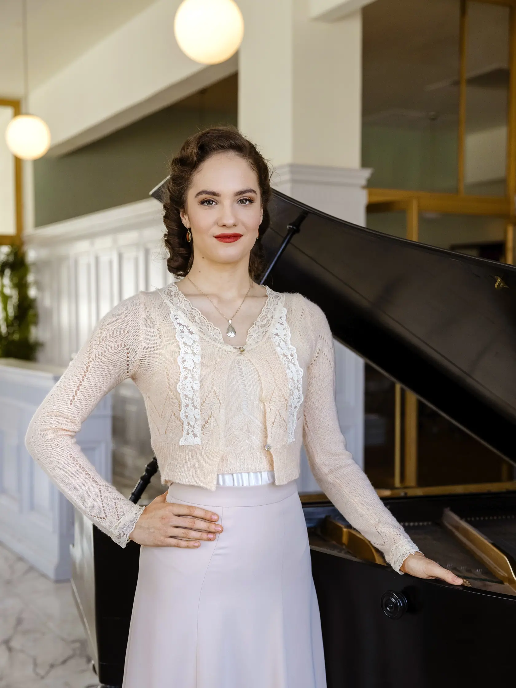 Chiara Mederová zo seriálu Dunaj, k vaším službám