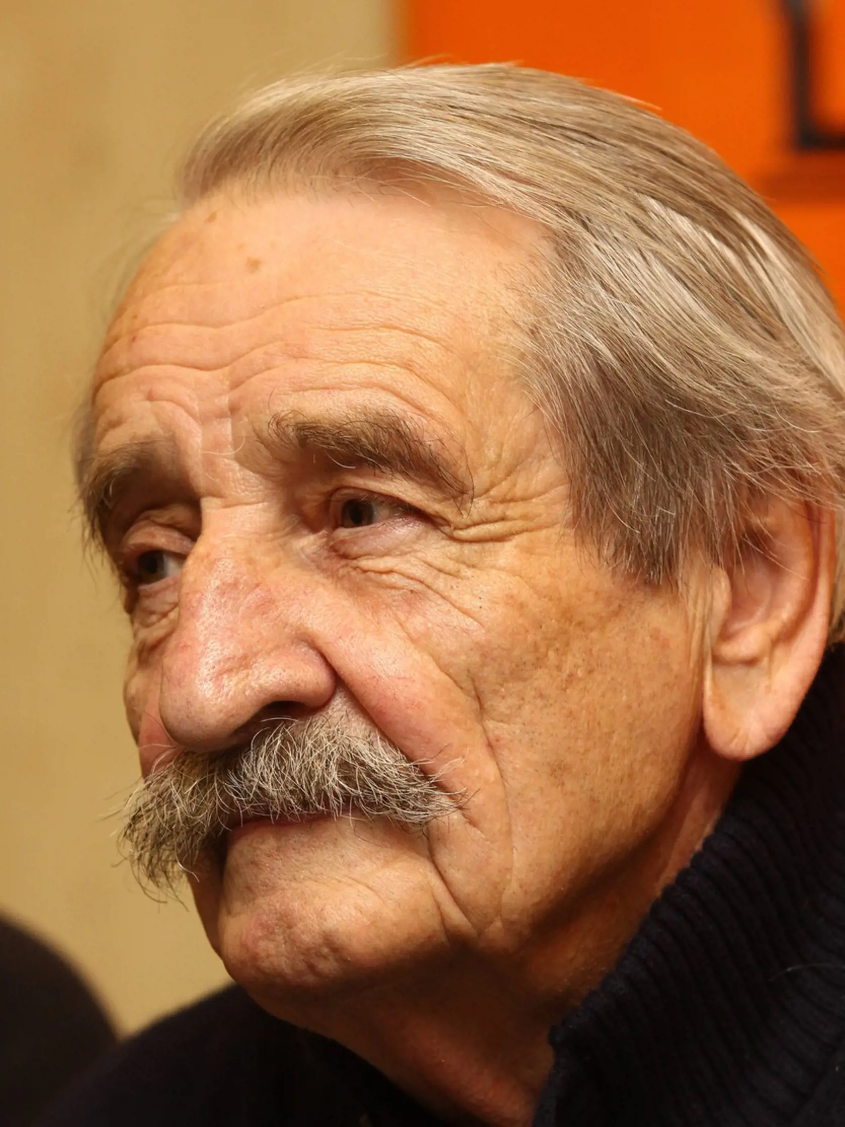 Jaroslav Weigel stvárnil čašníka vo filme Vrchní, prchní!