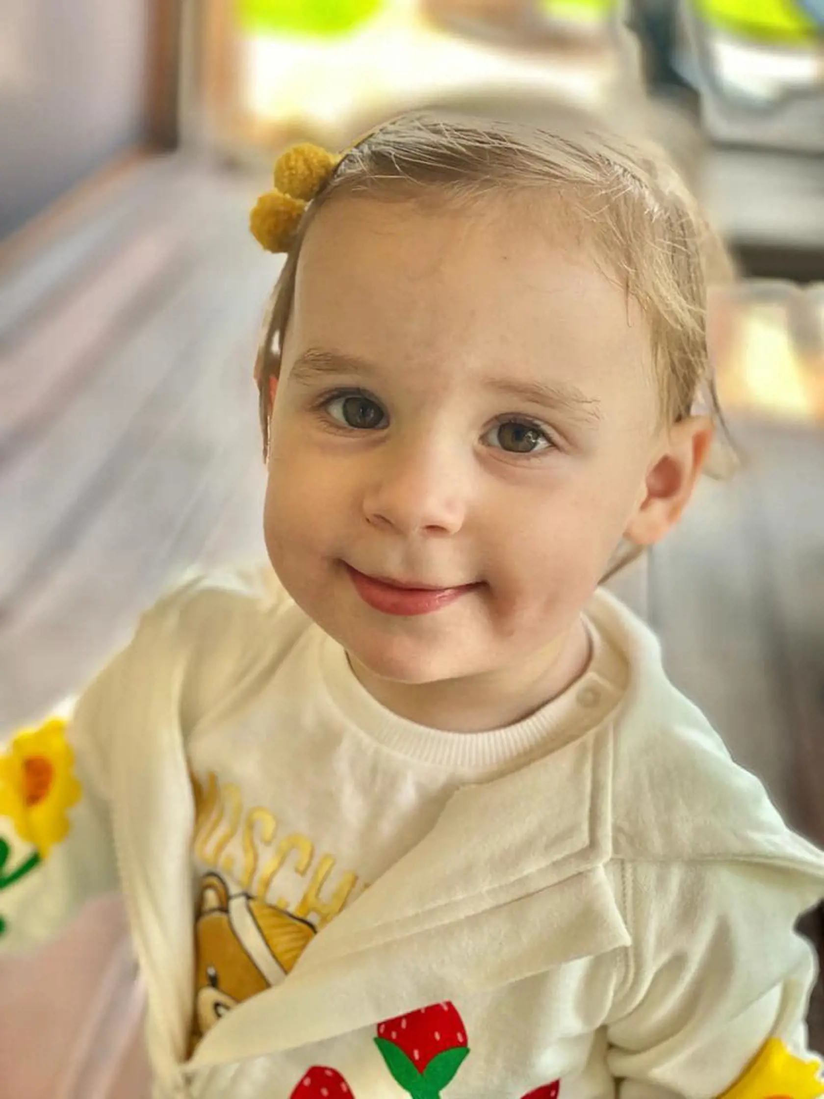 Europoslankyňa Monika Beňová
Deti sú to najcennejšie, čo od života dostaneme. Milujme ich, buďme im oporou, učme ich vážiť si všetky dary života, naplňme ich dni pozornosťou a pochopením. Pomáhajme im riešiť nové situácie a buďme úprimný v odpovediach na ich otázky. Učme ich vážiť si starších a pomáhať slabším. Odvďačia sa nám úsmevom. V akomkoľvek veku a to je pre každého rodiča najväčšia radosť.
Všetko najlepšie k ich Medzinárodnému dňu aj vám, milí rodičia🙏🏻❤️