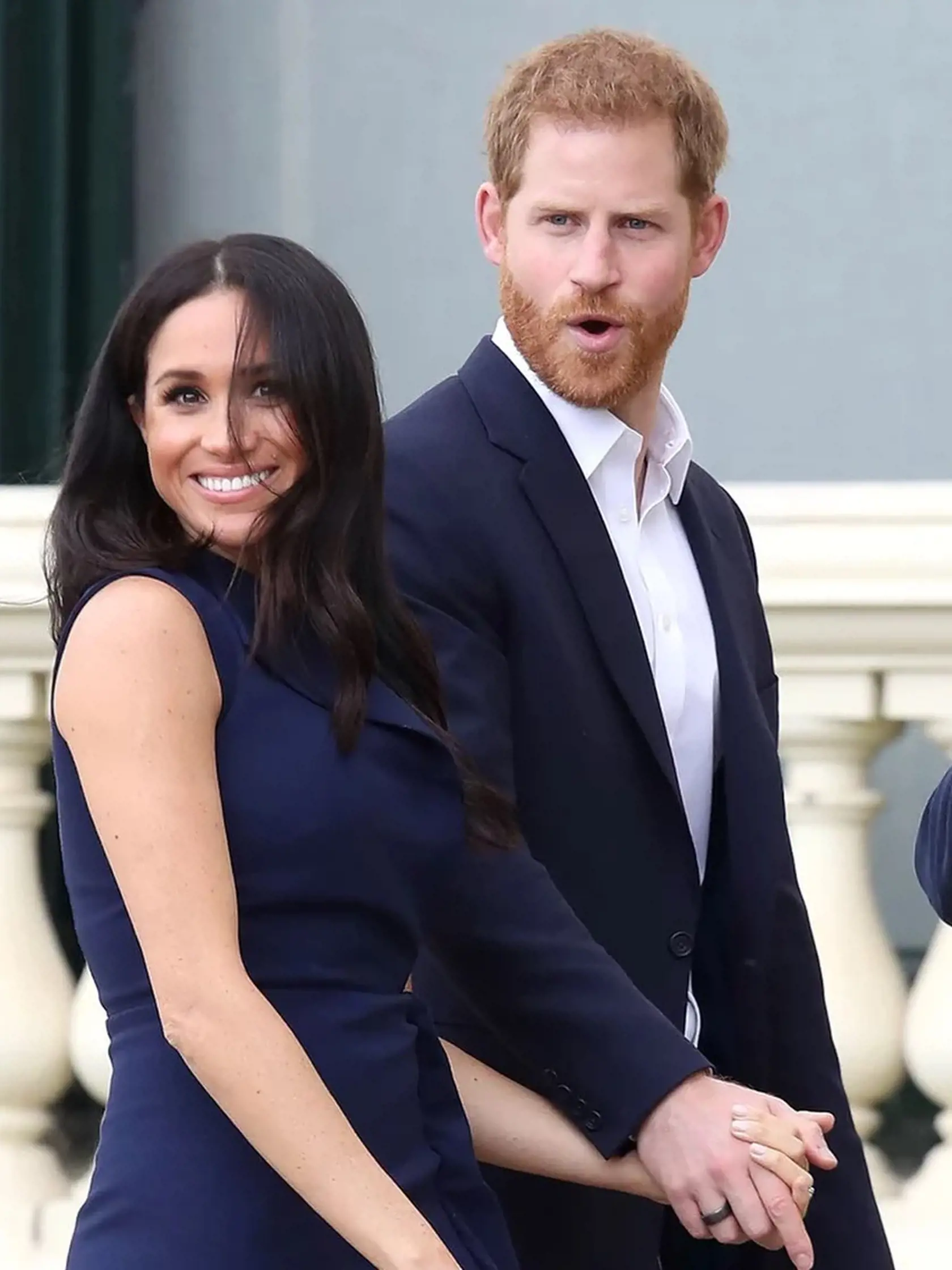 Meghan a Harry sa dobrovoľne vzdali kráľovských titulov a povinností spojených s Harryho pôvodom