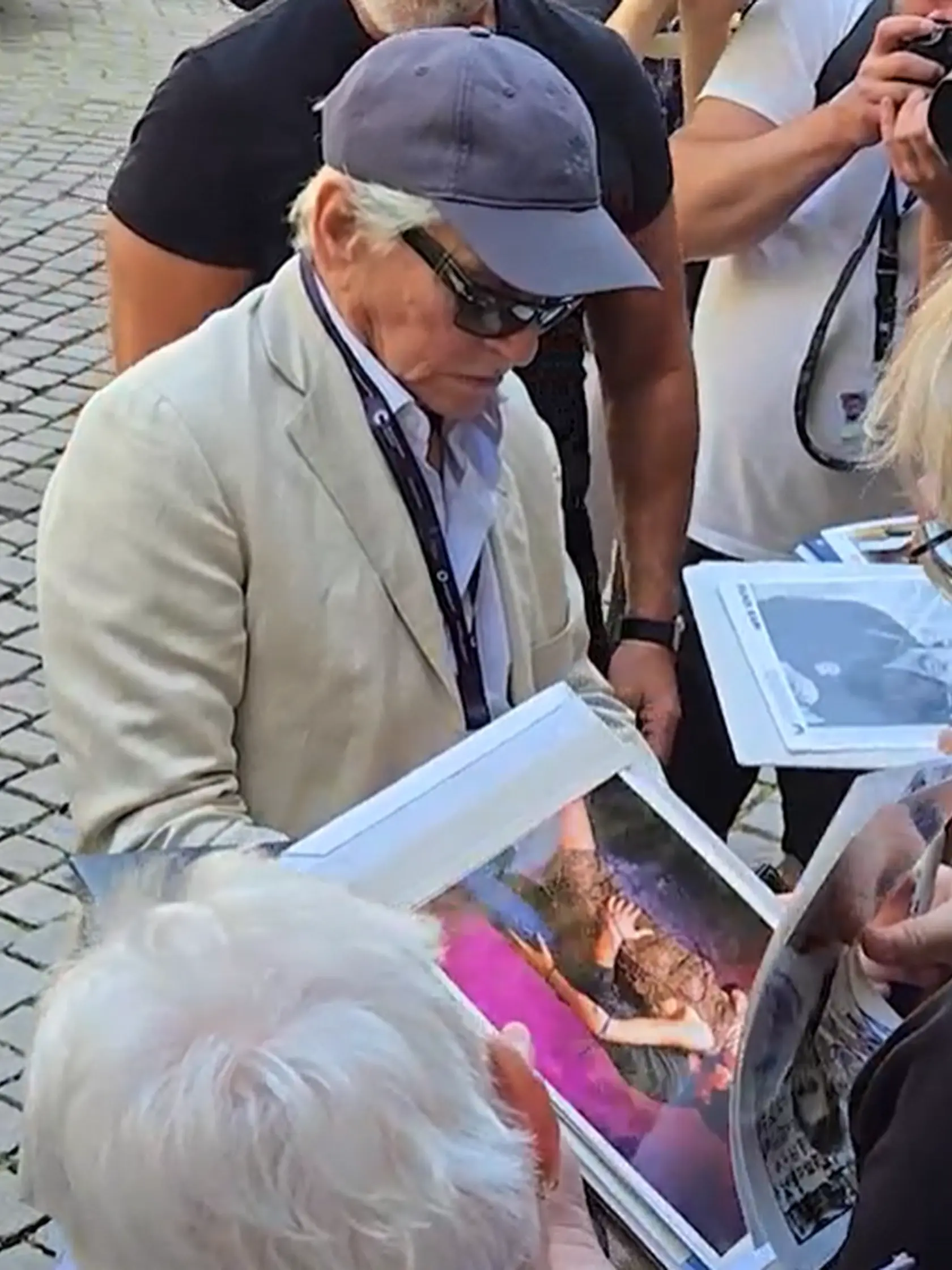 Hollywoodsky miláčik Michael Douglas oznámil fanúšikom smutné správy. Na plátne ho už podľa všetkého neuvidíme.