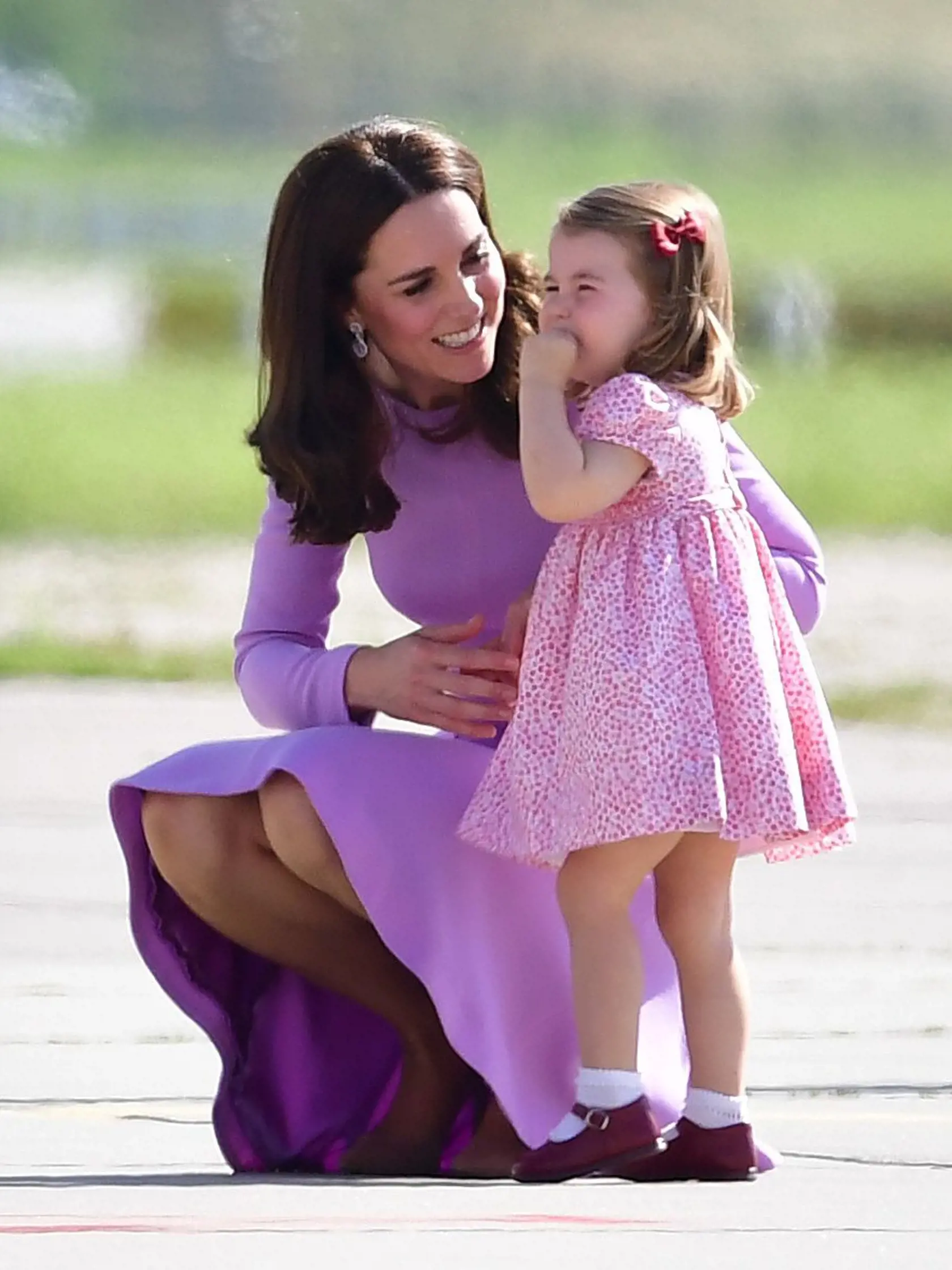 O tehotenstve Kate Middleton sa špekuluje už istý čas a jej priaznivci sa doslova chytajú každej možnej indície, ktorá by mohla nasvedčovať tomu, že je opäť v požehnanom stave. Podľa expertov má trojnásobná mamička v najbližšej dobe oznámiť ďalšiu radostnú novinu.