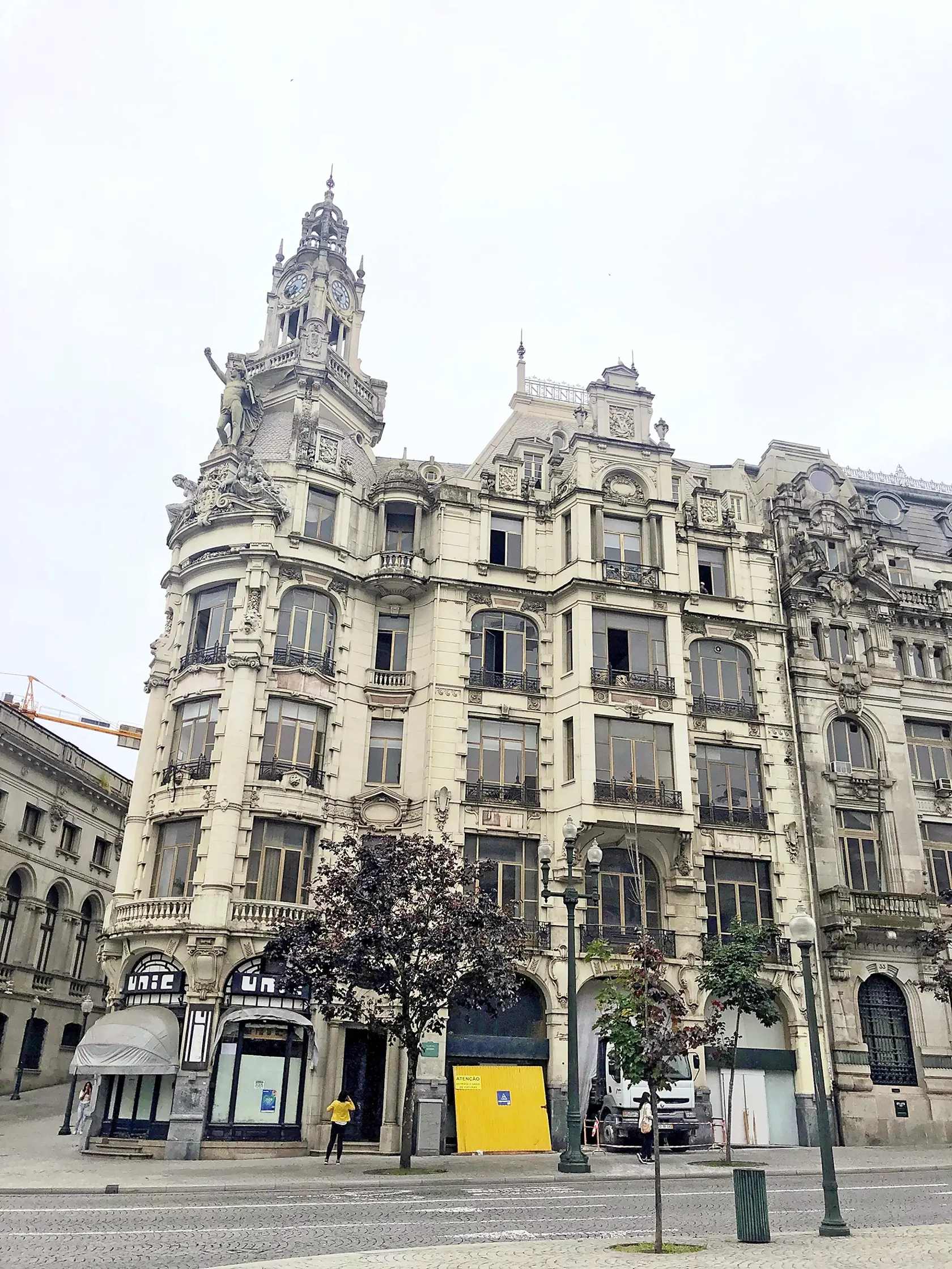 V meste nájdete veľa rôznych architektonických štýlov.