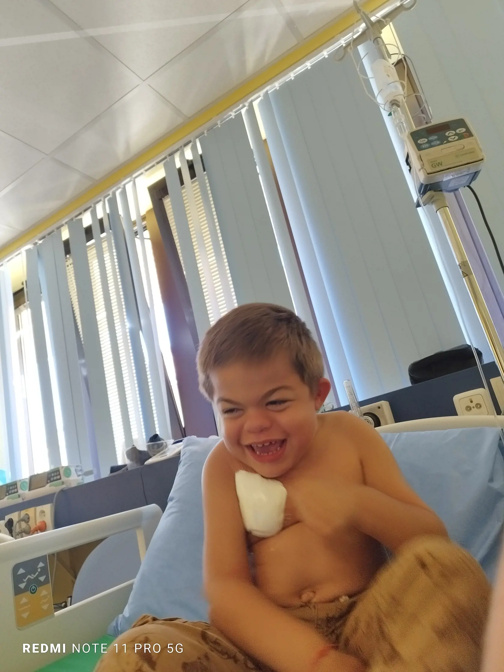 Simonka je mama malého BOJOVNÍKA! Tobiasko má ZRIEDKAVÉ OCHORENIE...Jeho liečba je náročná...