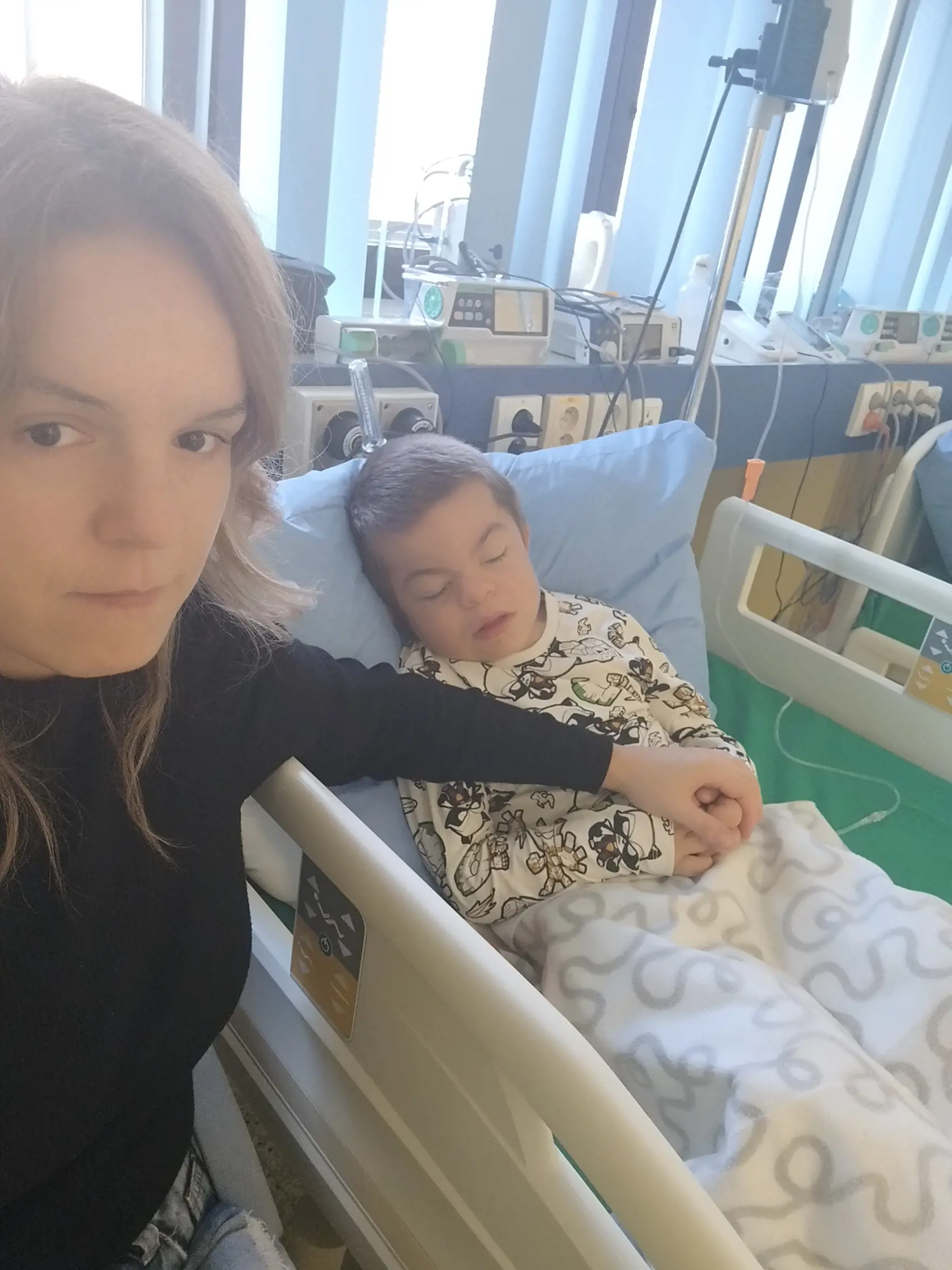 Simonka je mama malého BOJOVNÍKA! Tobiasko má ZRIEDKAVÉ OCHORENIE...Jeho liečba je náročná...