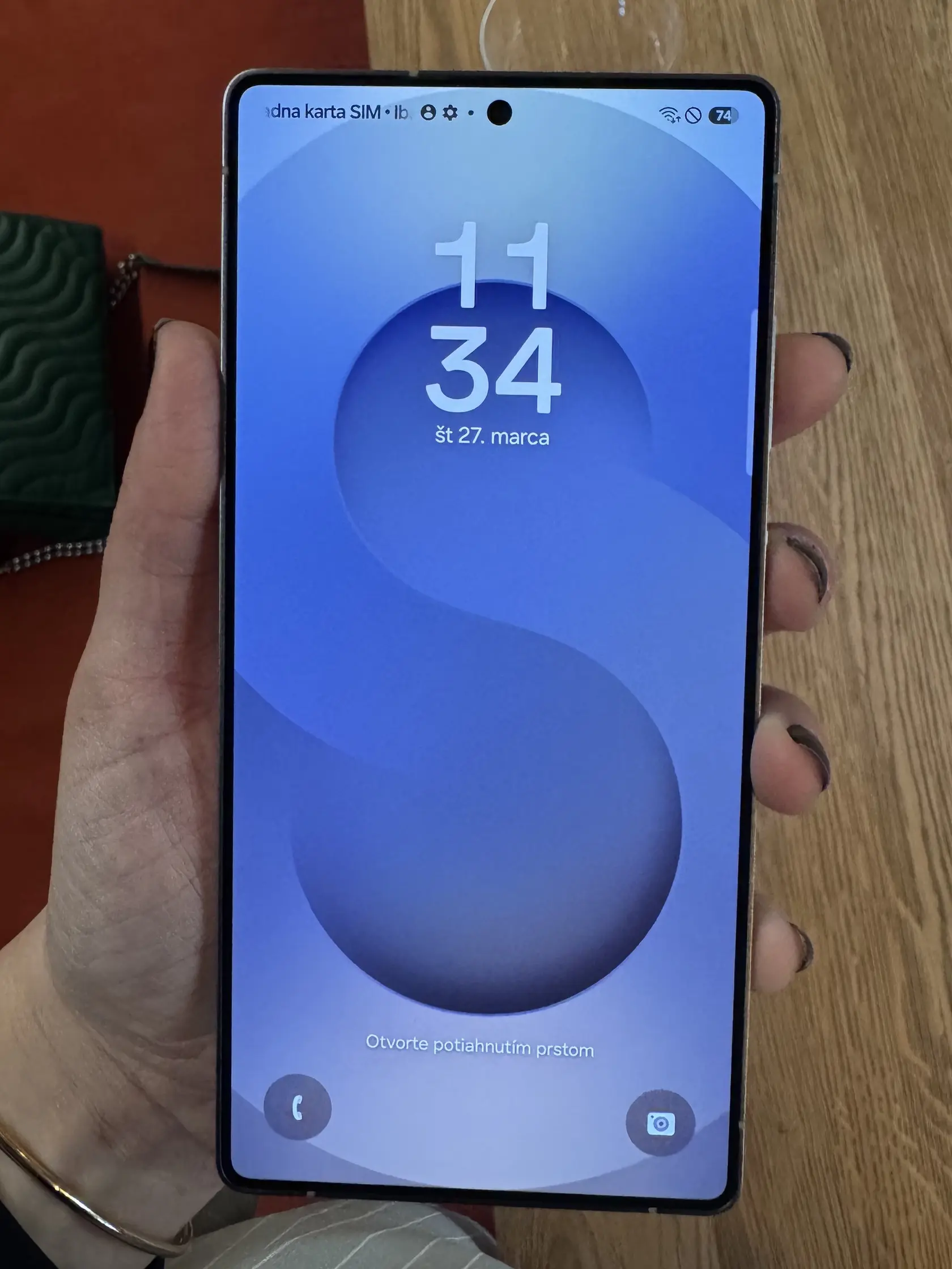 Nové modely telefónov sú už teraz naplnené AI funkciami do prasknutia, vďaka čomu ich majiteľom uľahčujú každodenný život. 