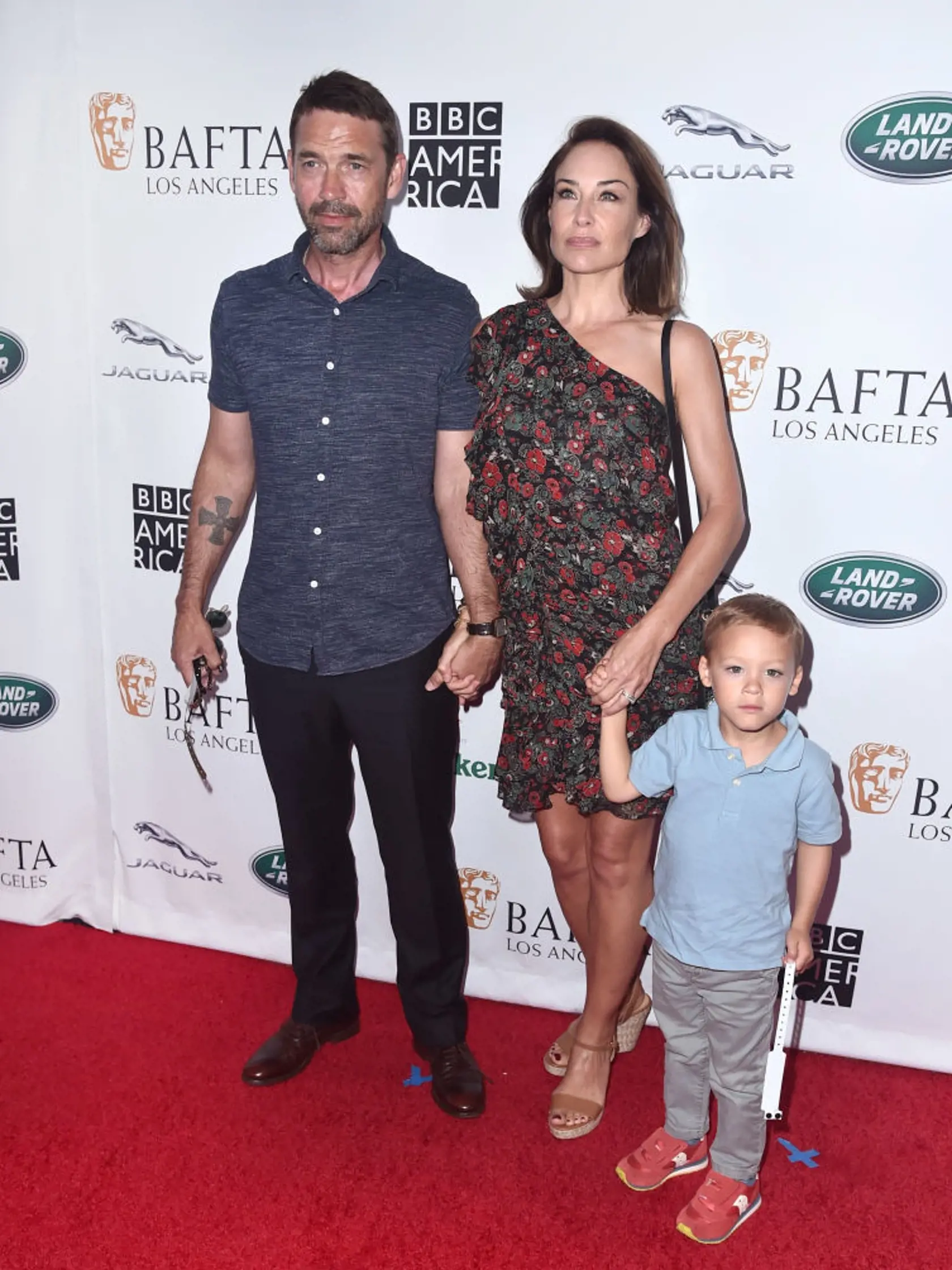 Claire Forlani so synčekom a manželom