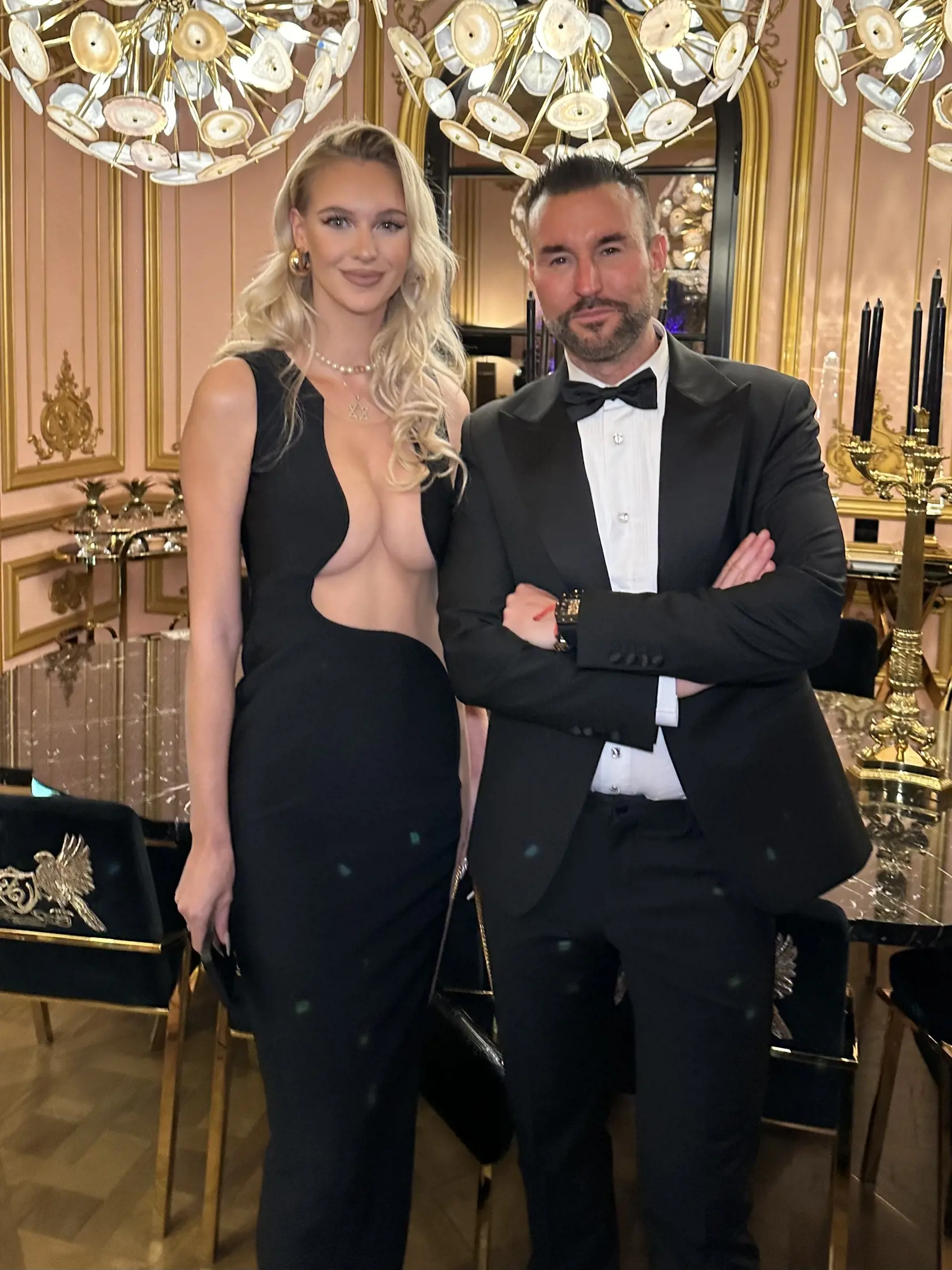 Veronika v exkluzívnom rozhovore prezradila detaily zo života v Los Angeles, ako aj to, s ktorými svetovými celebritami sa pozná. Dozviete a tiež, koľko si vie zarobiť na (pre Slovákov) kontroverznej platforme OnlyFans.