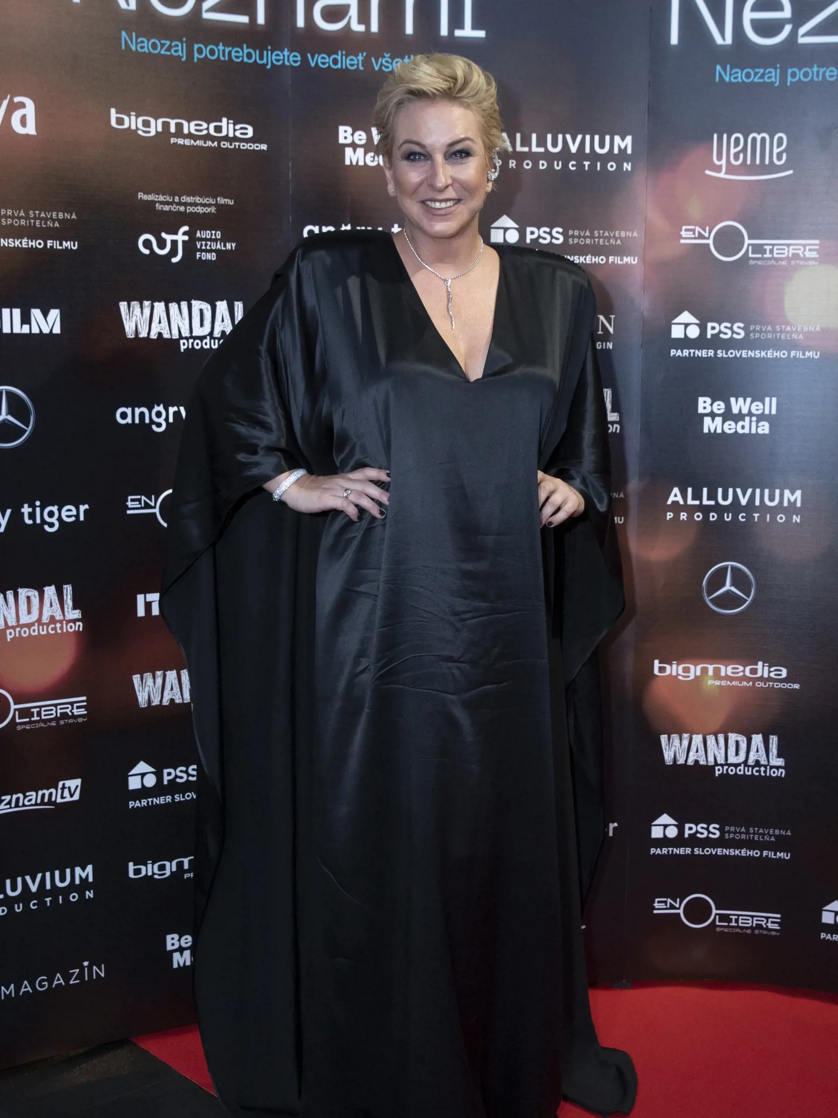 Premiéra filmu Známi Neznámi v bratislavskom Bory Mall. Na snímke je Wanda Adamík Hrycová.