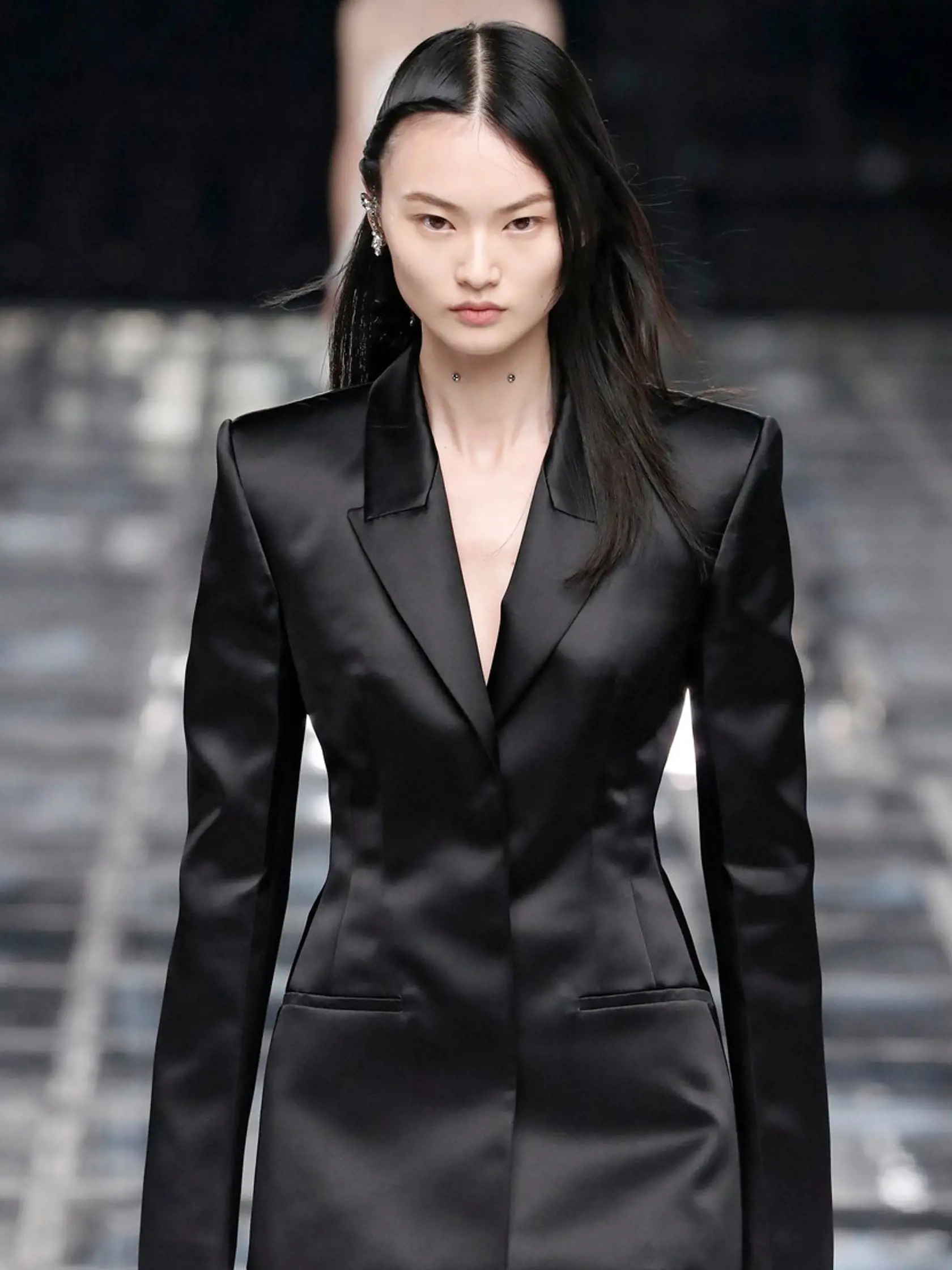 GIVENCHY