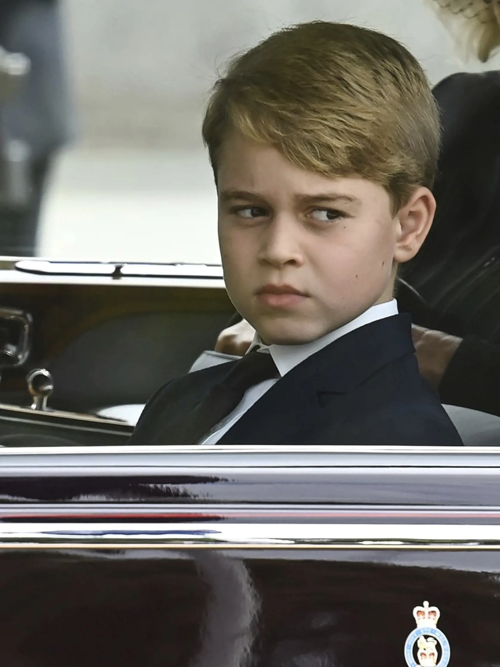 Malý princ George je vraj svojmu otcovi veľmi nápomocný.