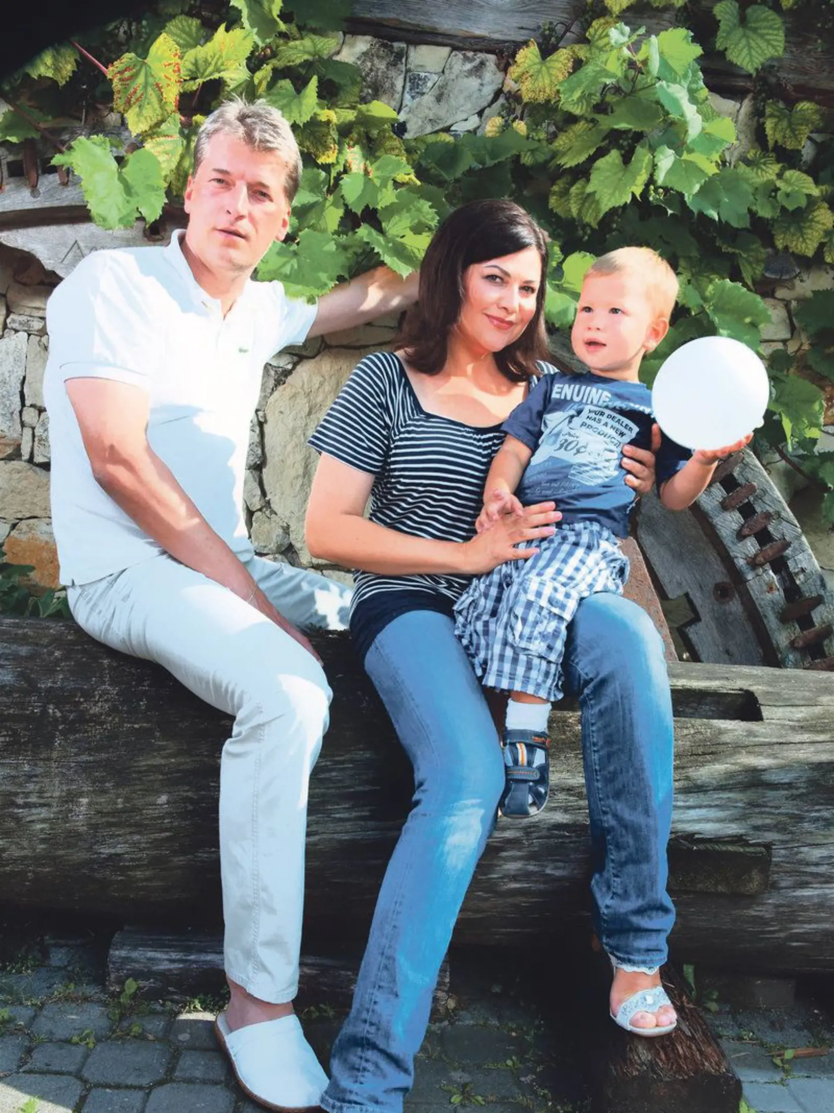 Ilona Csáková, Radek Voneš a jejich syn Daniel už